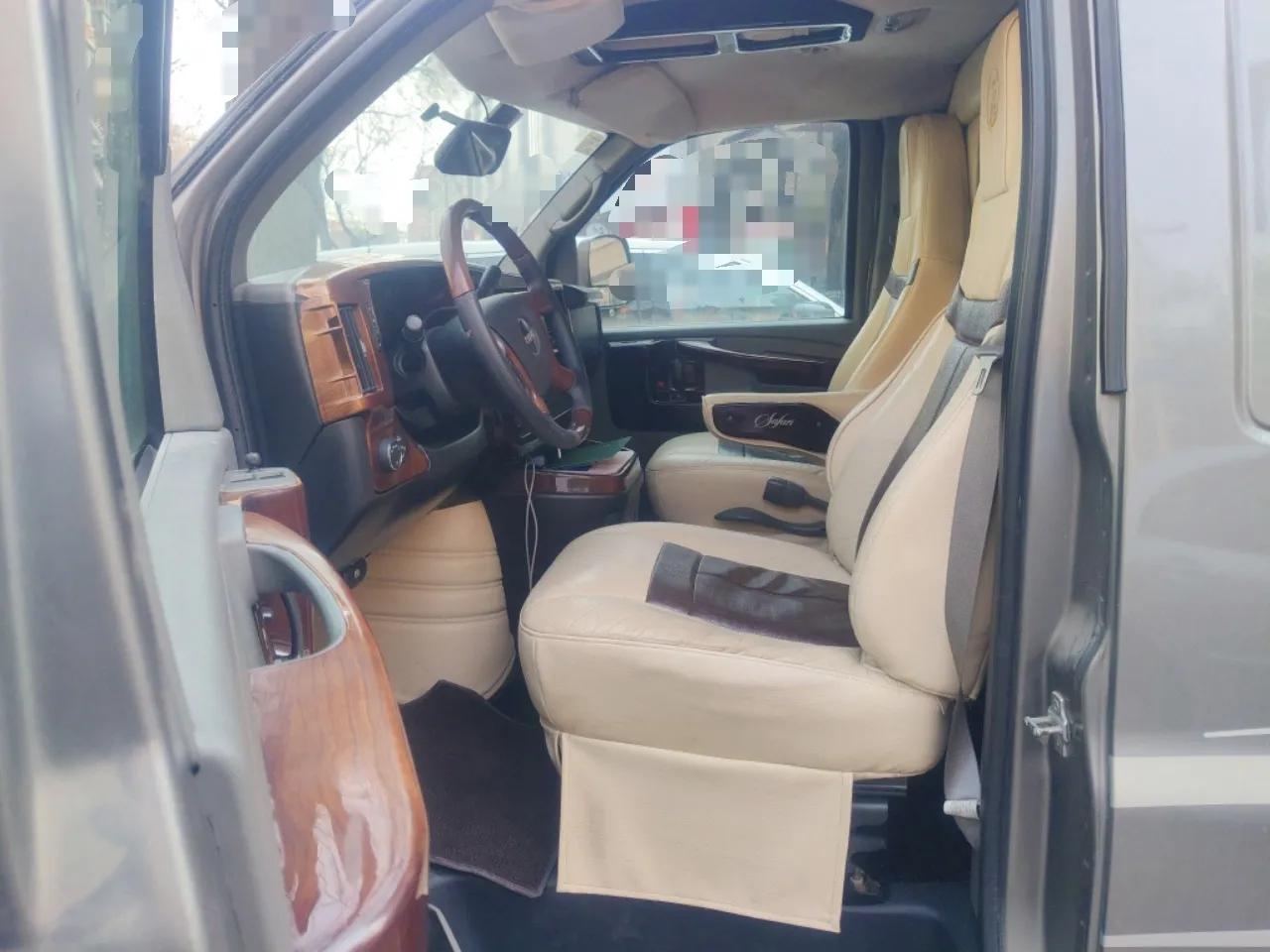 GMC SAVANA  — миниатюра 16