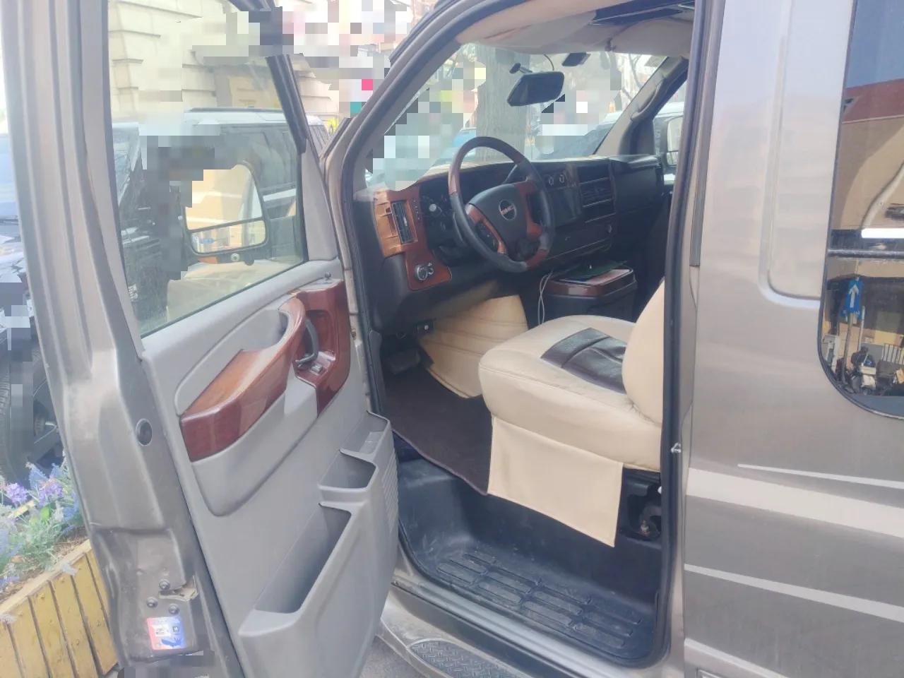 GMC SAVANA  — миниатюра 17
