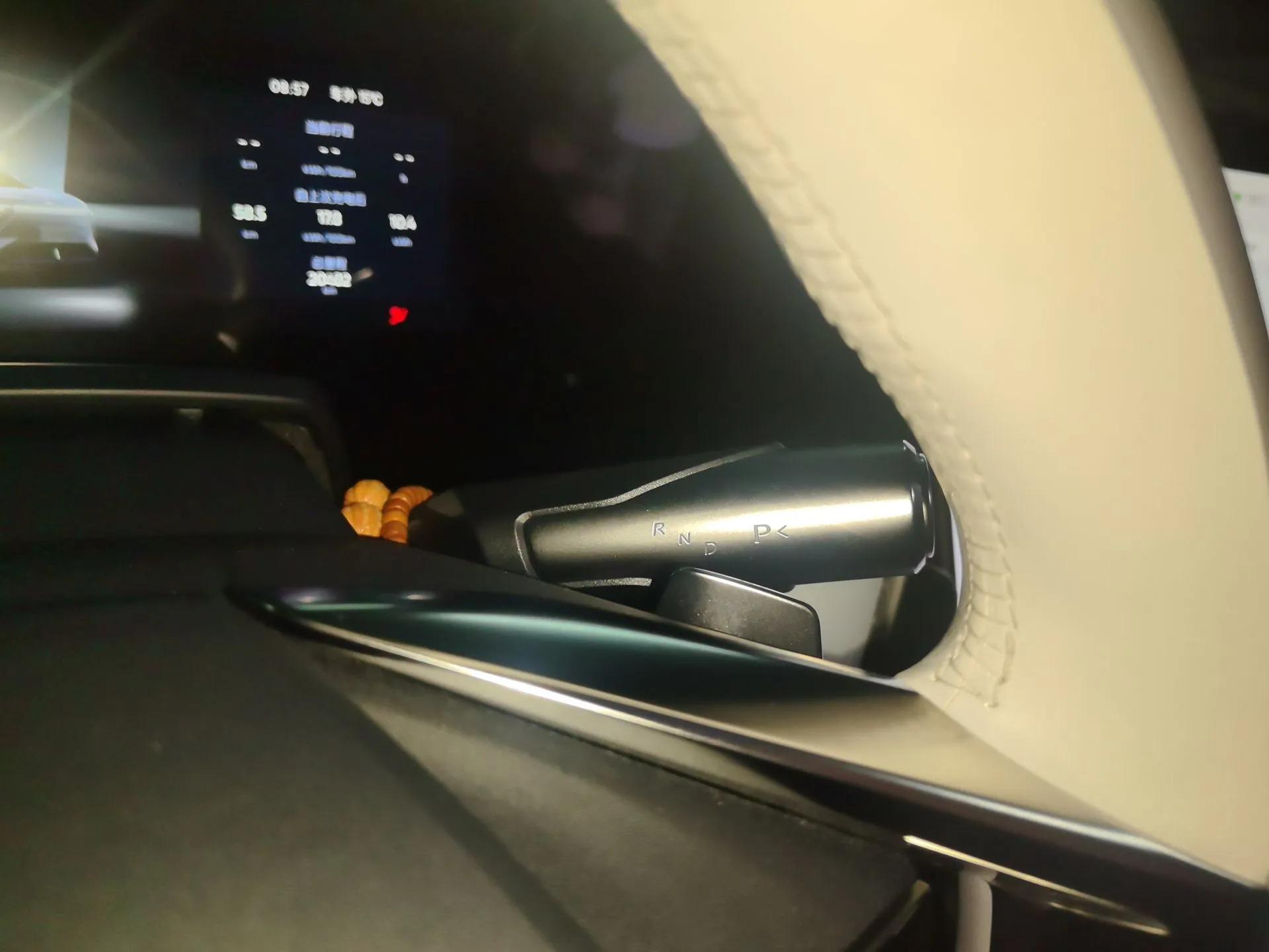 HiPhi Y 2023 560 km Pioneer Edition — миниатюра 15