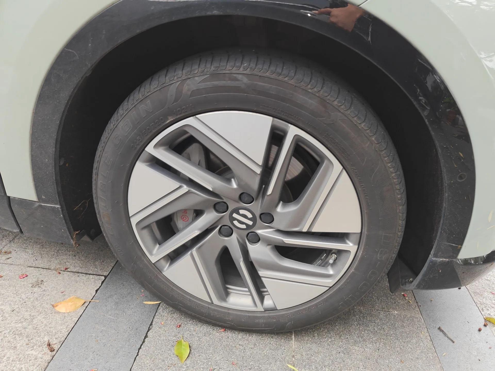 HiPhi Y 2023 560 km Pioneer Edition — миниатюра 8