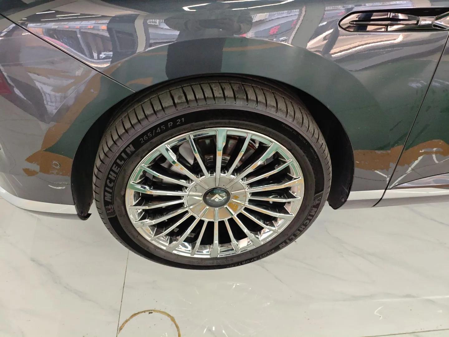 Hyptec HL 2025 700 Ultra Six-Seater All-Wheel-Drive LiDAR Version — миниатюра 3