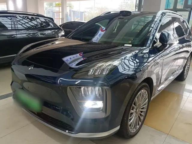 Hyptec HL 2025 700 Ultra Six-Seater All-Wheel-Drive LiDAR Version