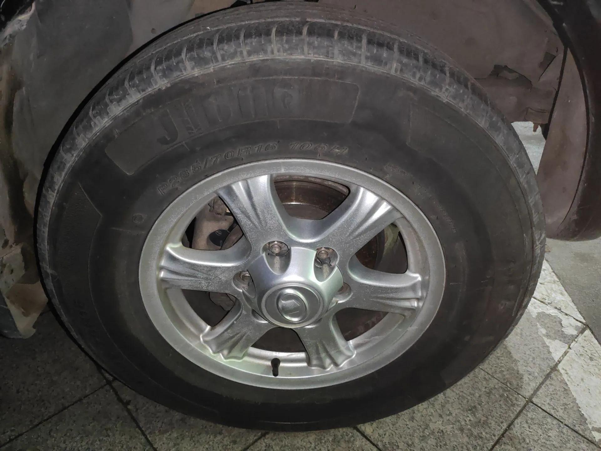 Haval H3 2010 Leading Edition 2.5 TCI Two-Wheel Drive Comfort Model — миниатюра 8