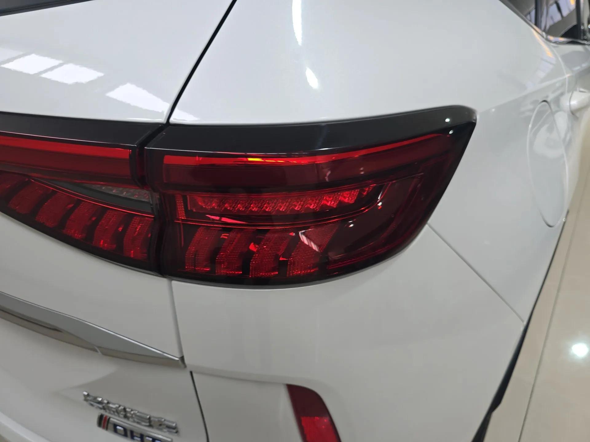Haval H6 New Energy 2023 DHT-PHEV 110KM Long-Range Edition — миниатюра 7