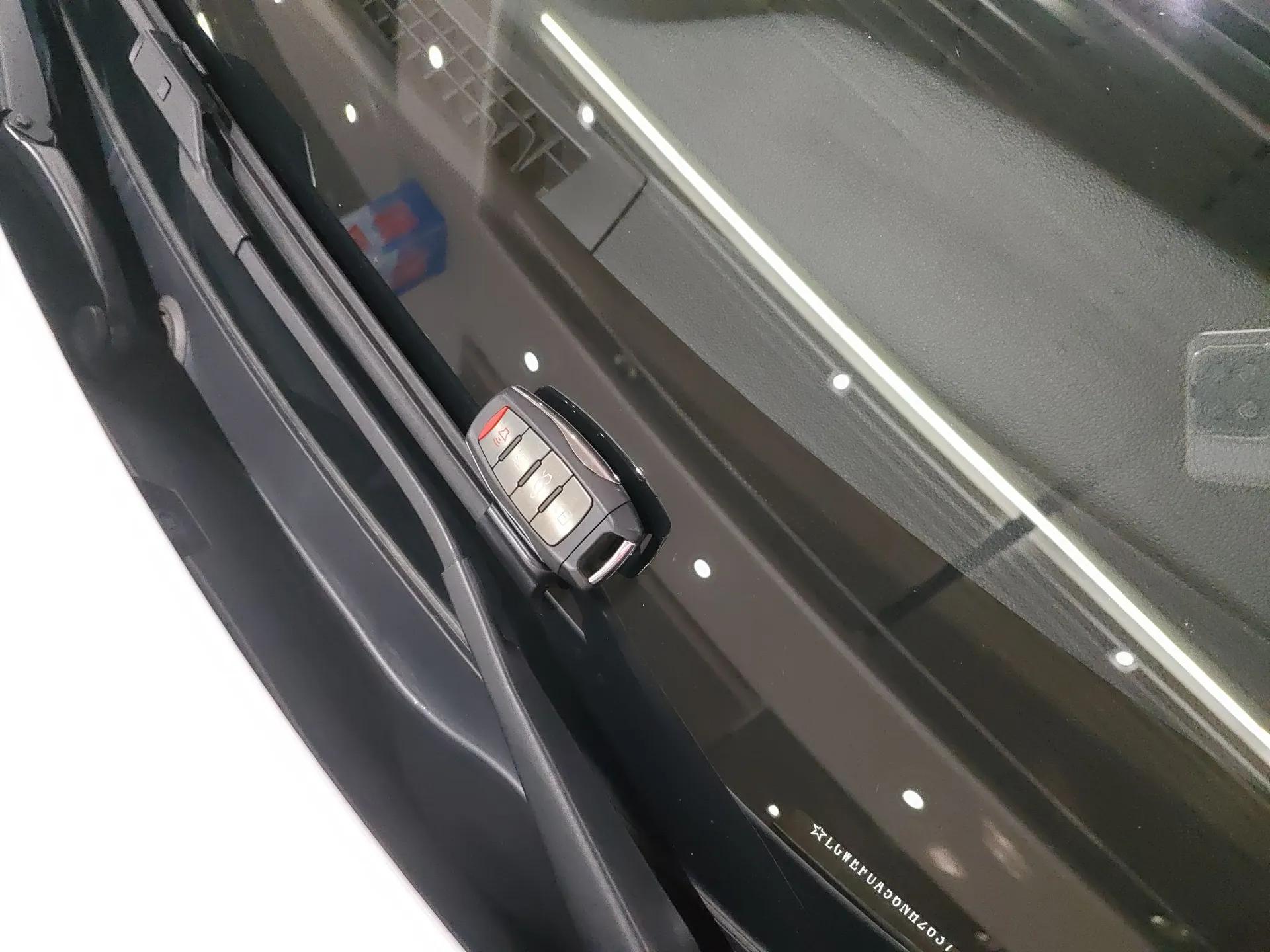 Haval H6 New Energy 2023 DHT-PHEV 110KM Enjoyment Edition — миниатюра 12