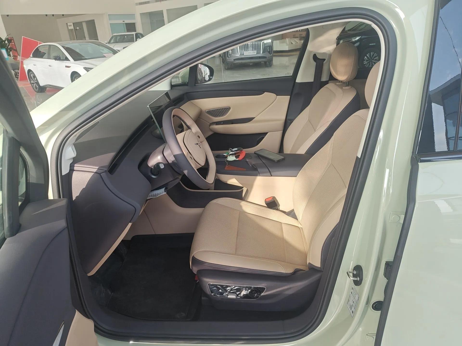 Hongqi Tiangong 06 2025 520 Smart Selection Edition — миниатюра 18