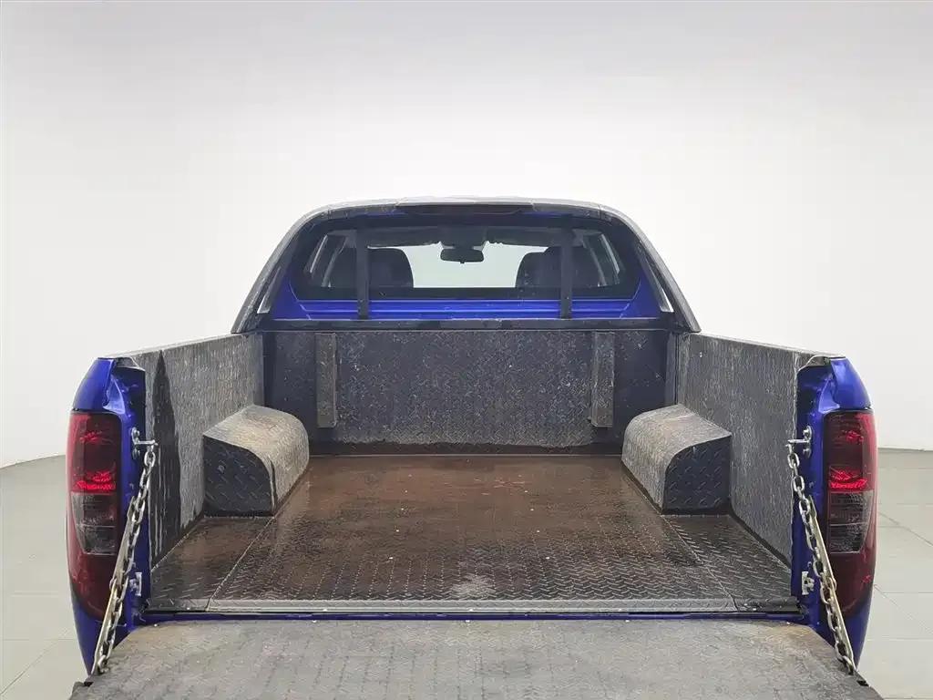 Yuhu 7 2022 2.0T Manual Diesel 2WD Comfort Edition Long Wheelbase — миниатюра 16