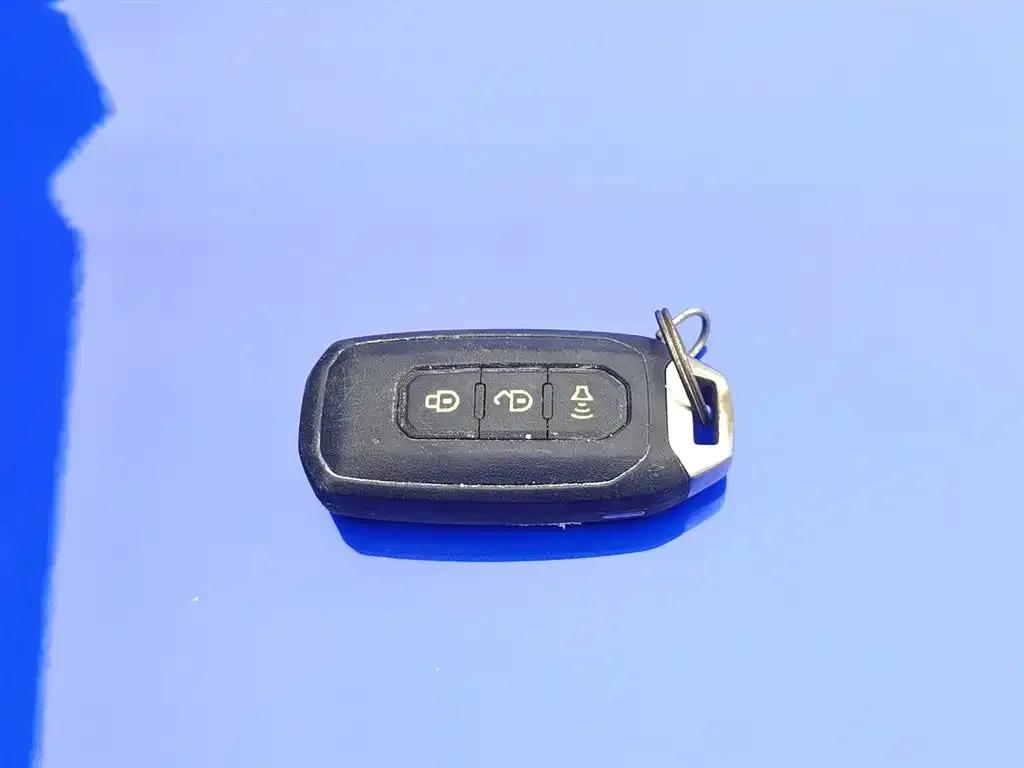 Yuhu 7 2022 2.0T Manual Diesel 2WD Comfort Edition Long Wheelbase — миниатюра 19