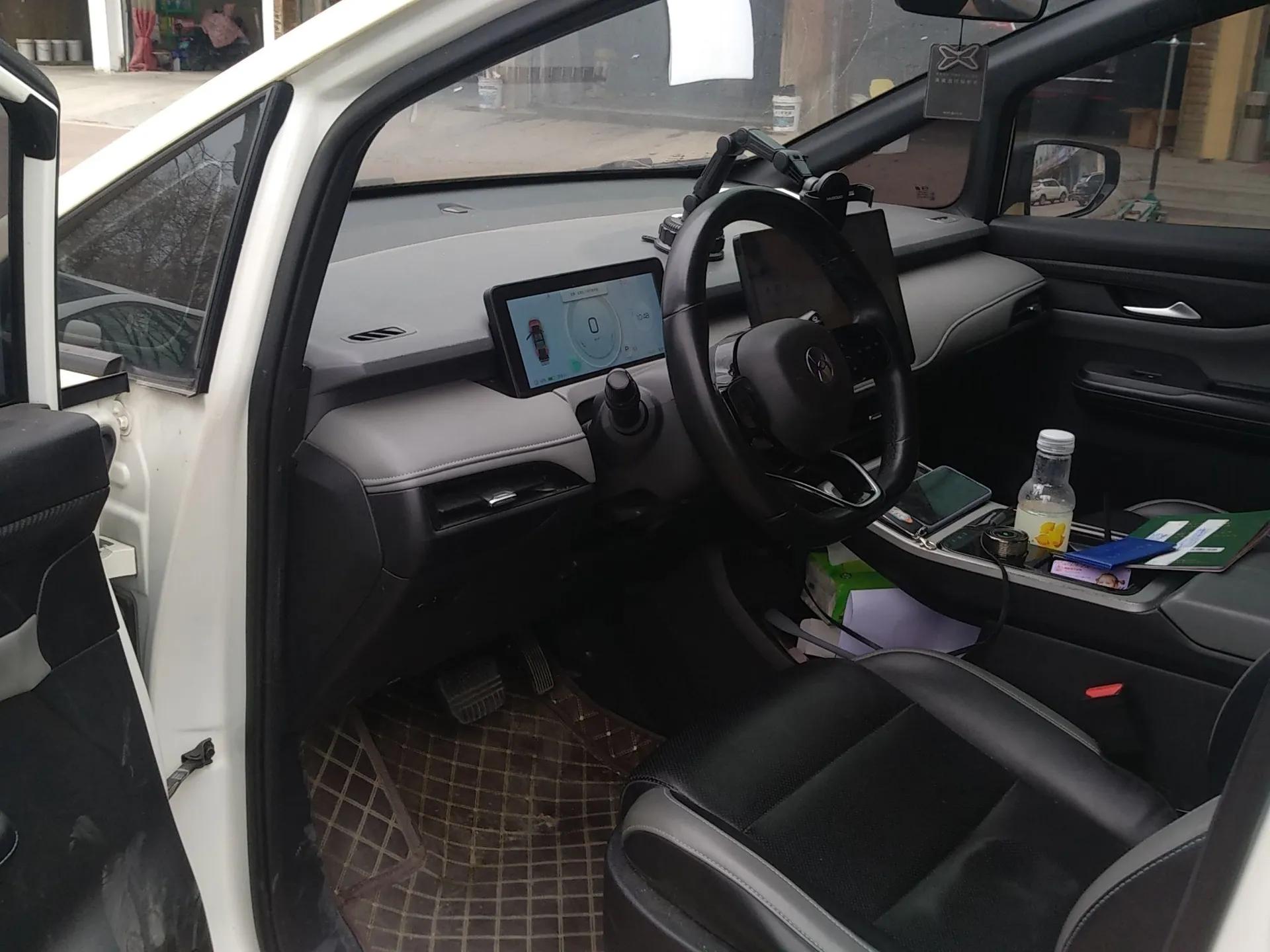 Hycan Z03 2022 510 km Range Trendy Cool Version 135 kW 63.98 kWh — миниатюра 17