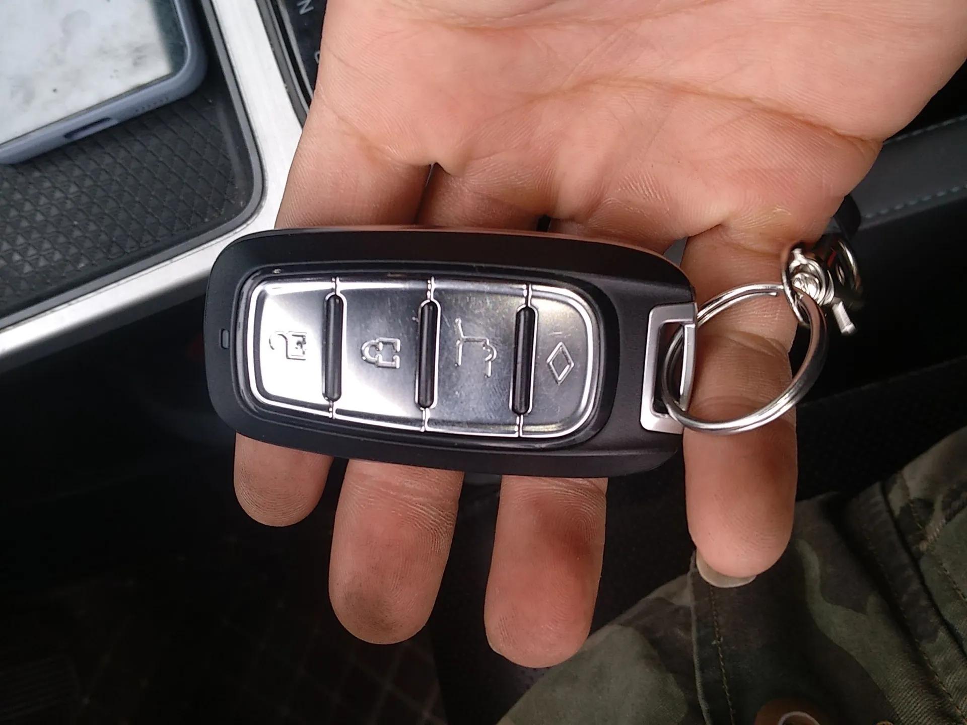 Hycan Z03 2022 510 km Range Trendy Cool Version 135 kW 63.98 kWh — миниатюра 9