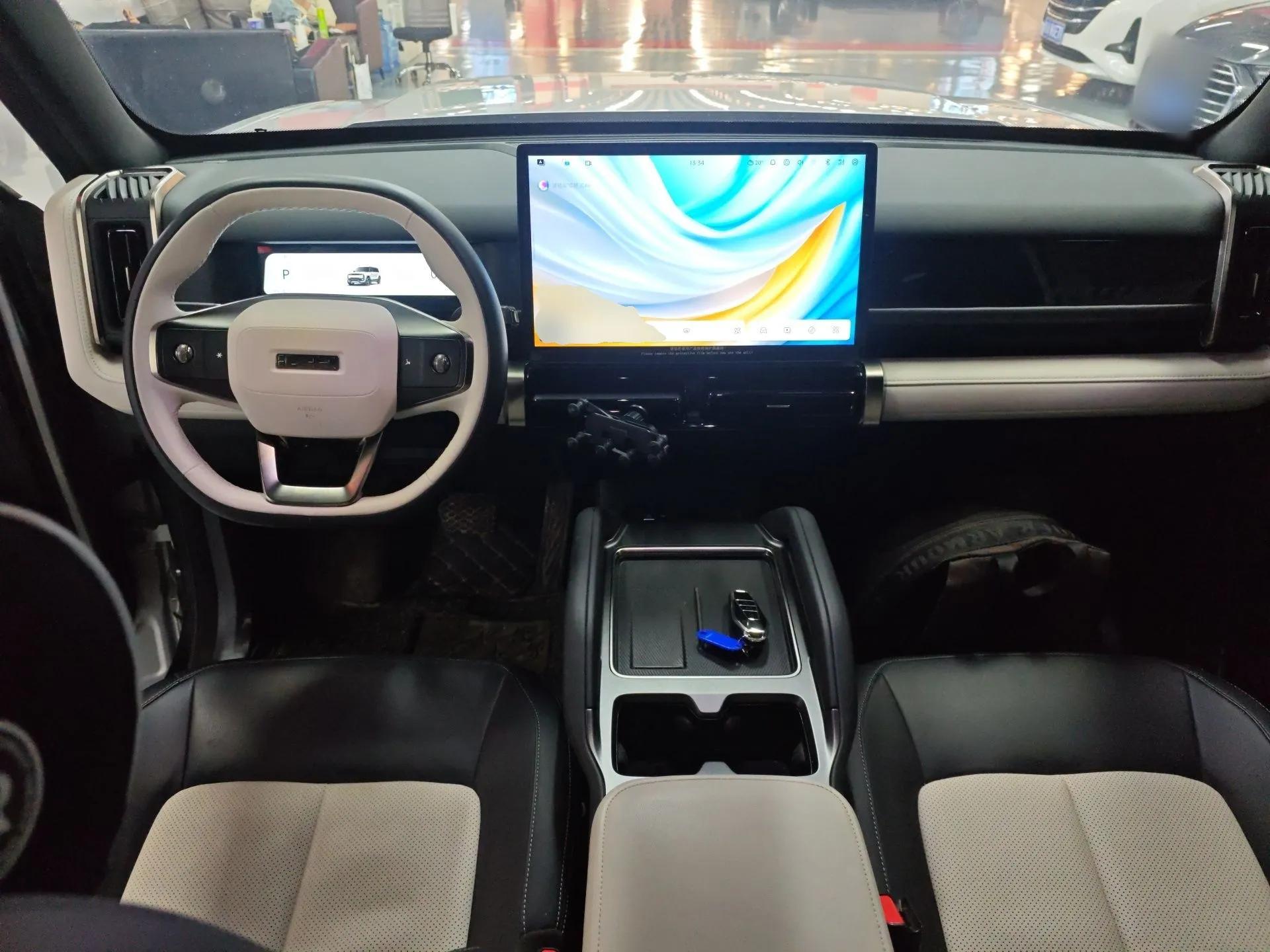 iCAR 03T 2024 520km Two-Wheel Drive Long-Range Version — миниатюра 13