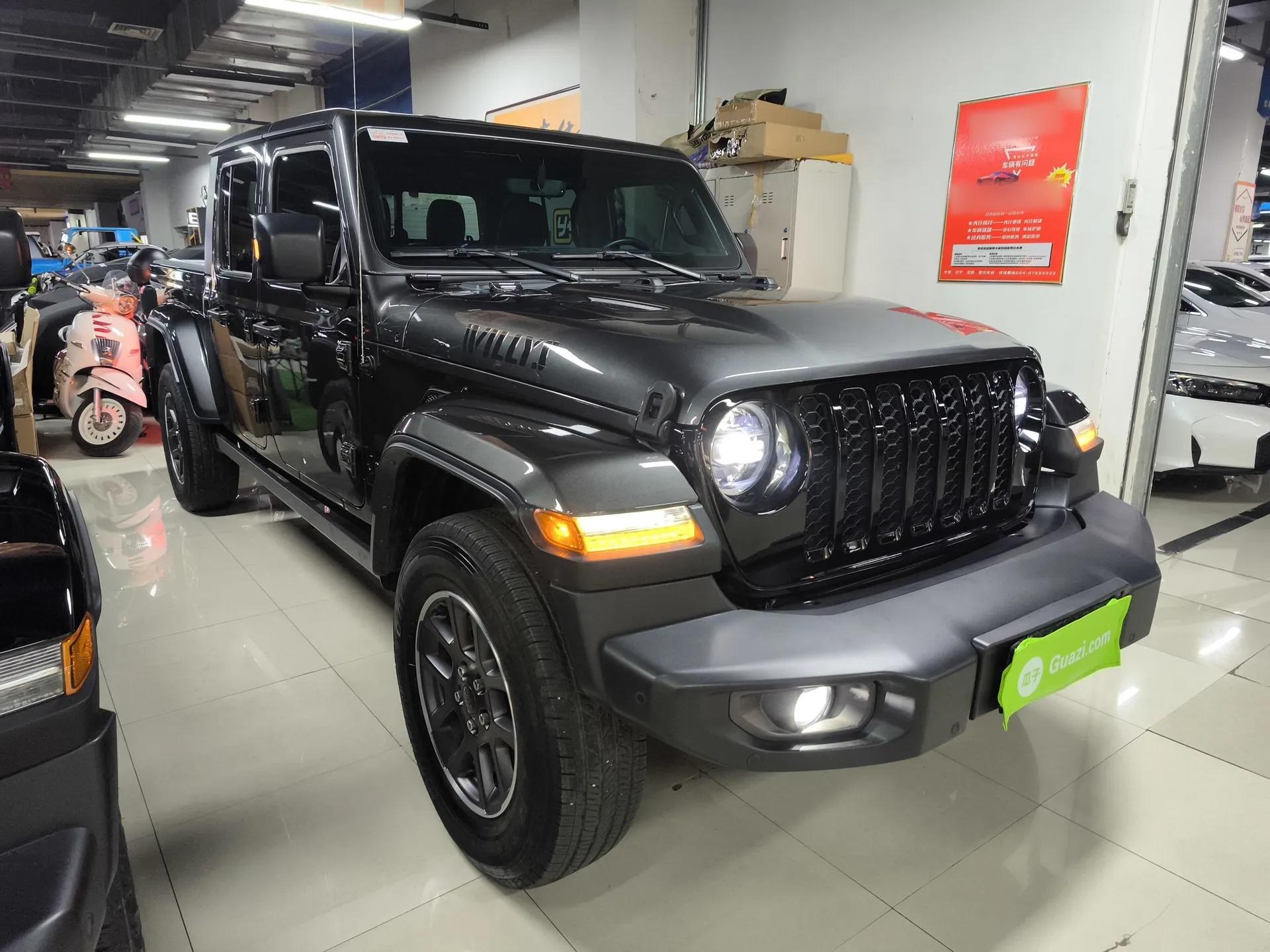 Jeep Gladiator 2022 3.6L Pioneer Edition — миниатюра 4