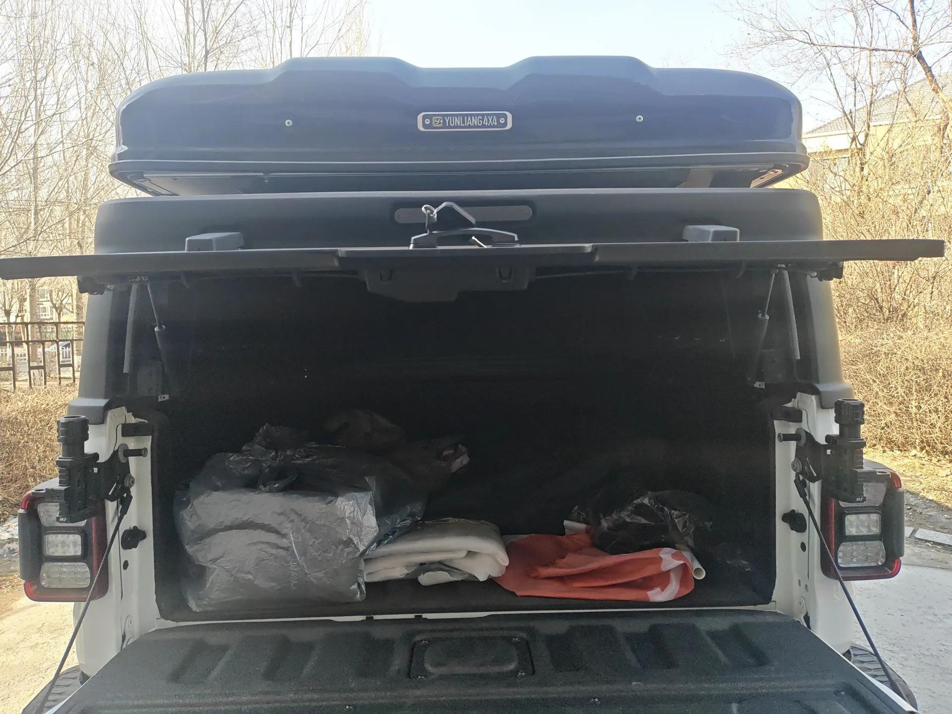 Jeep Gladiator 2024 3.6L Camping Edition — миниатюра 20
