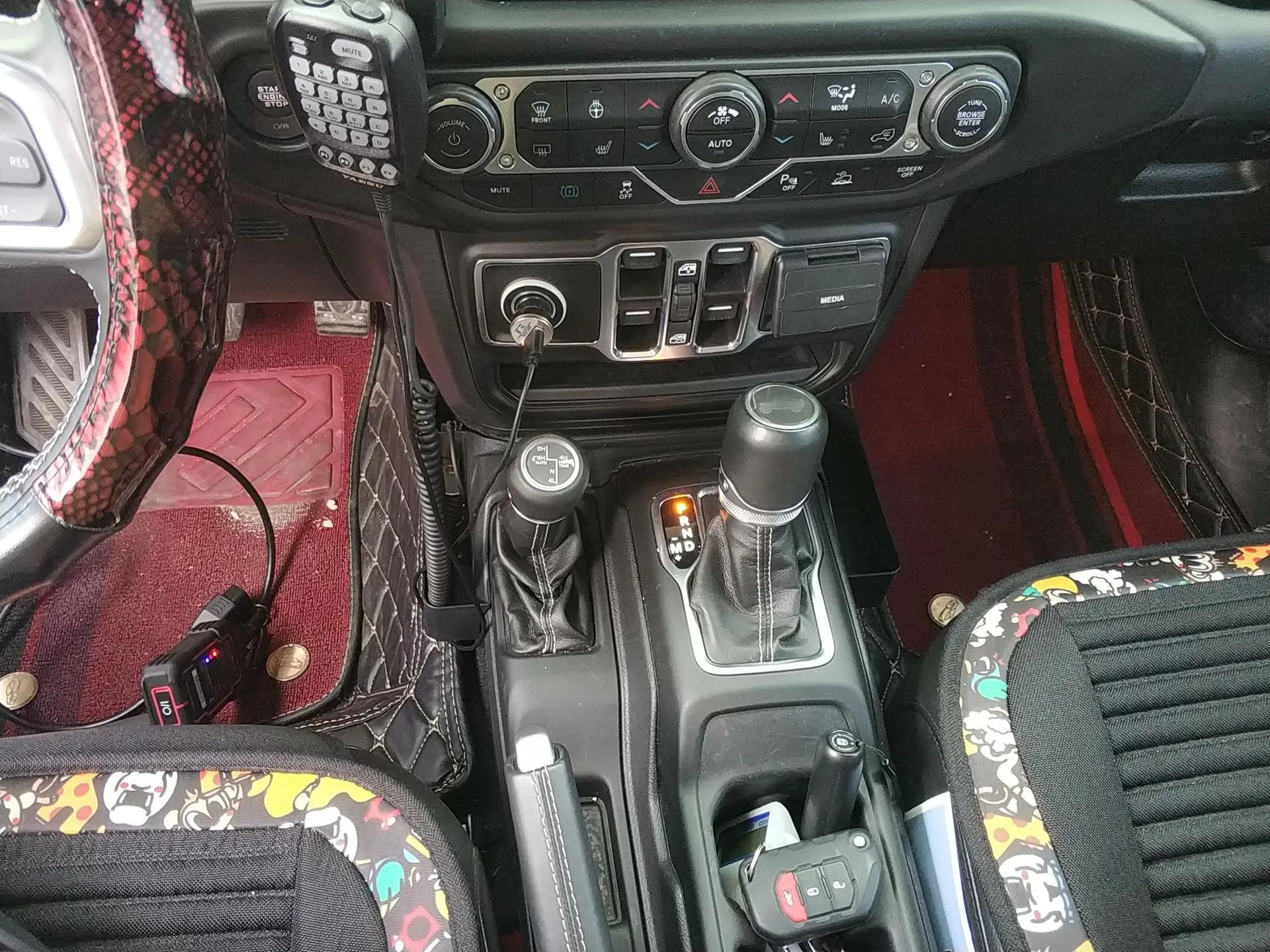 Jeep Wrangler New Energy 2021 Four-Door 2.0T 4xe Sahara — миниатюра 17
