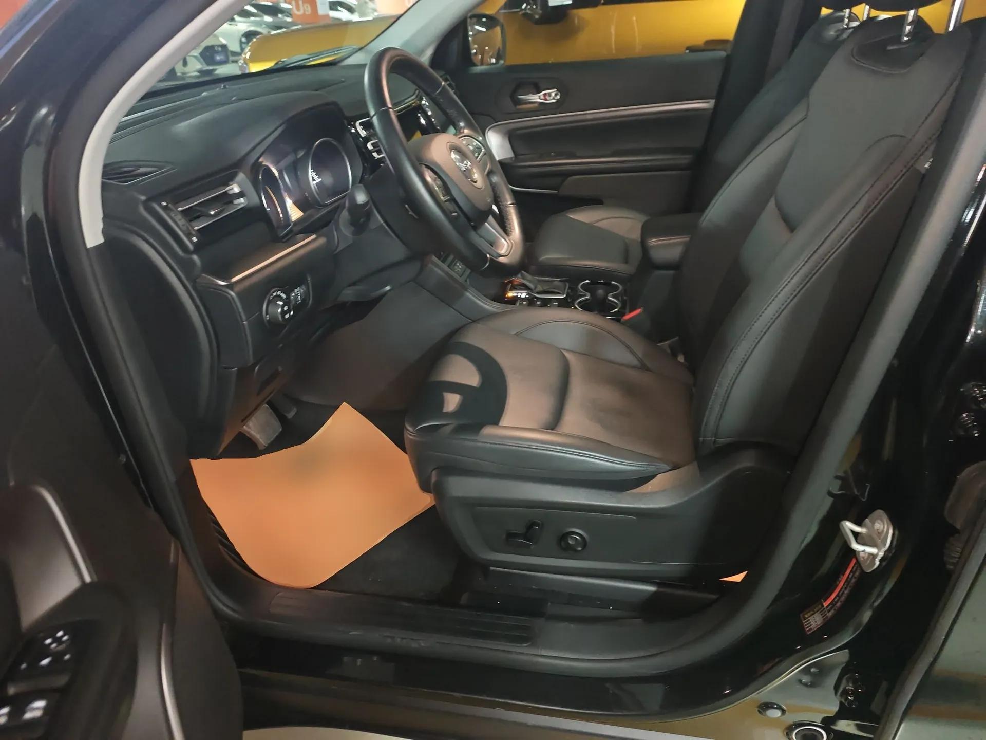 Jeep Commander 2018 2.0T Two-Wheel Drive Enjoyment Version China VI Emission Standard — миниатюра 18