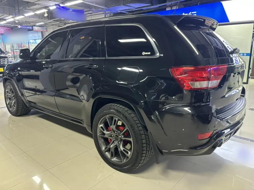Jeep Grand Cherokee SRT 2013 6.4L SRT8 Black Edition — миниатюра 4