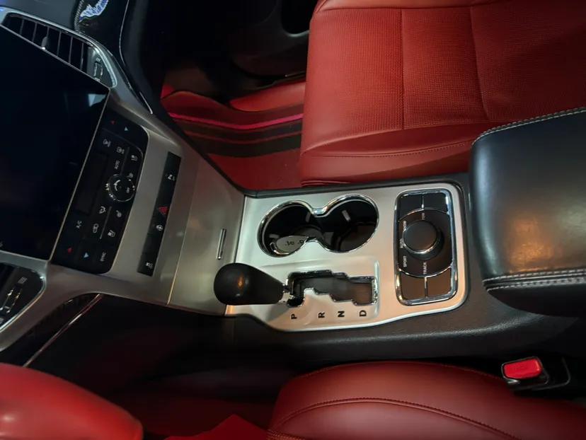 Jeep Grand Cherokee SRT 2013 6.4L SRT8 Black Edition — миниатюра 7