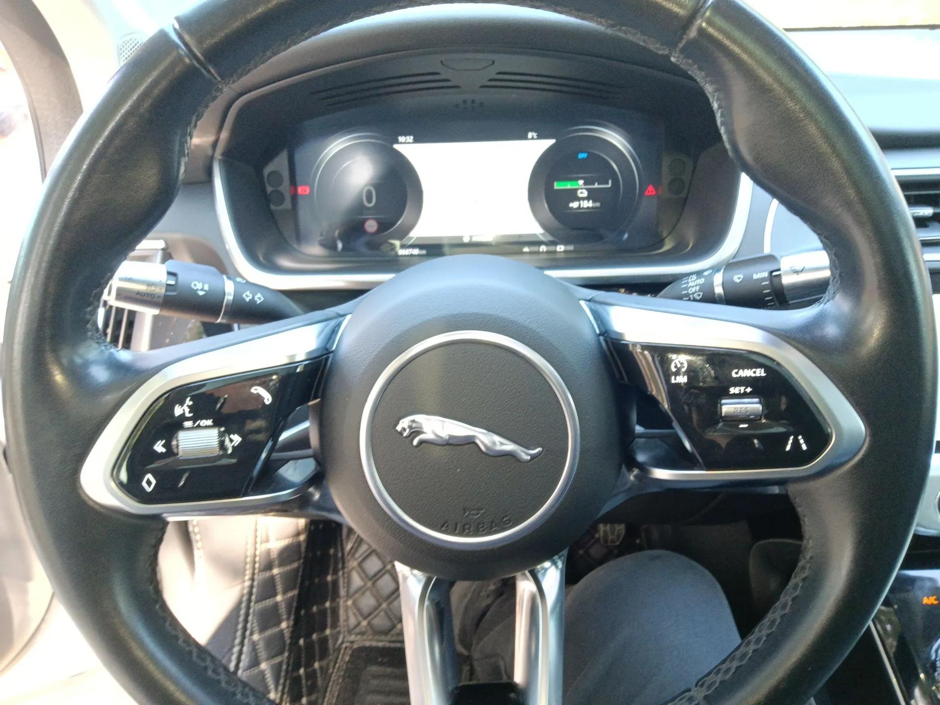 Jaguar I-PACE 2018 EV400 S — миниатюра 12