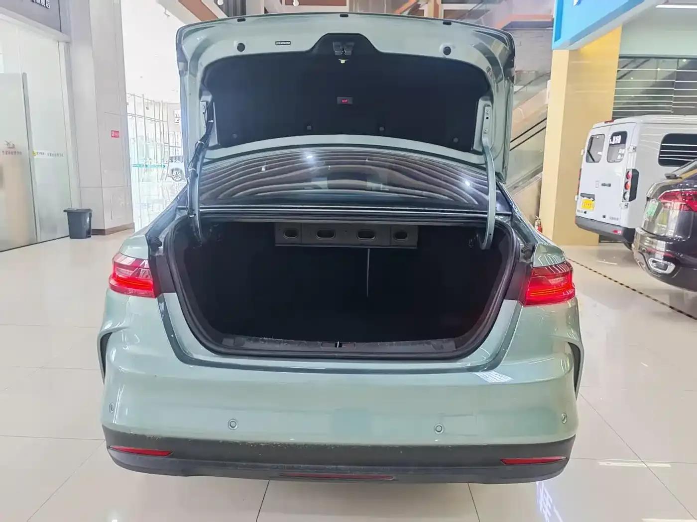 Geely Geometry G6 2022 Model 620 New Fun — миниатюра 13