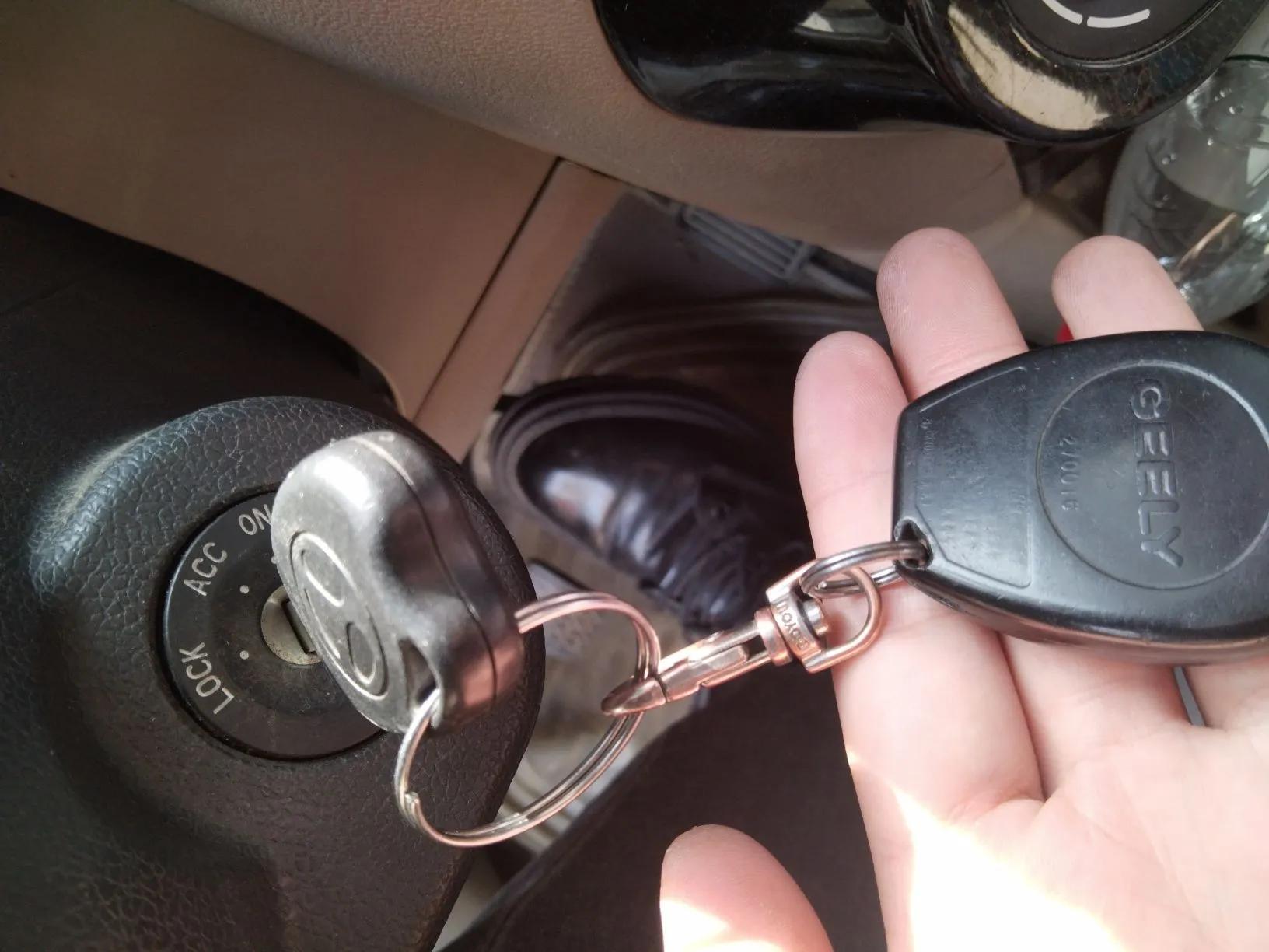 Geely Auto Panda Classic 2013 1.0L Manual Entry-Level Model — миниатюра 9