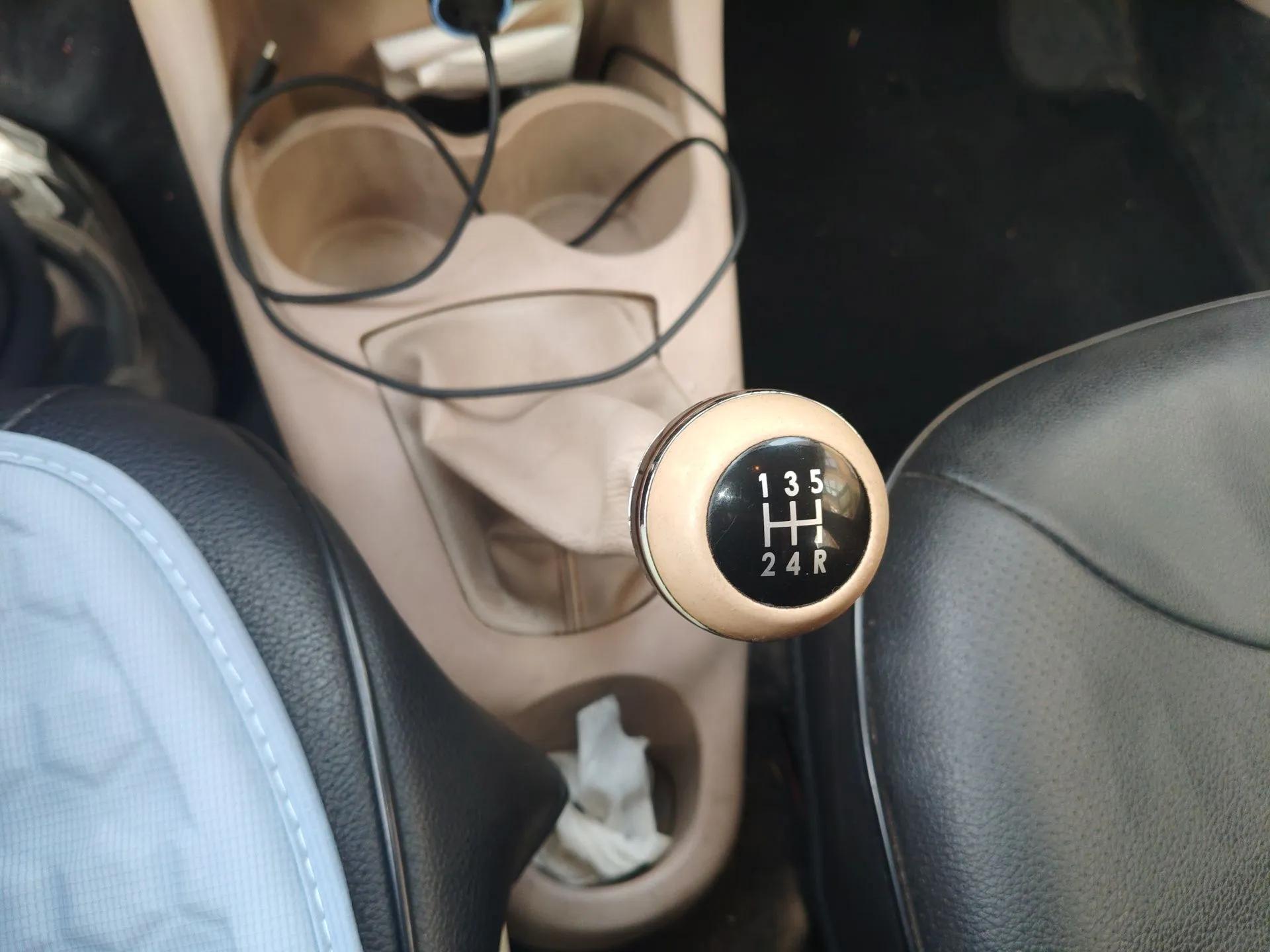 Geely Auto Panda Classic 2013 1.0L Manual Elite Model — миниатюра 15
