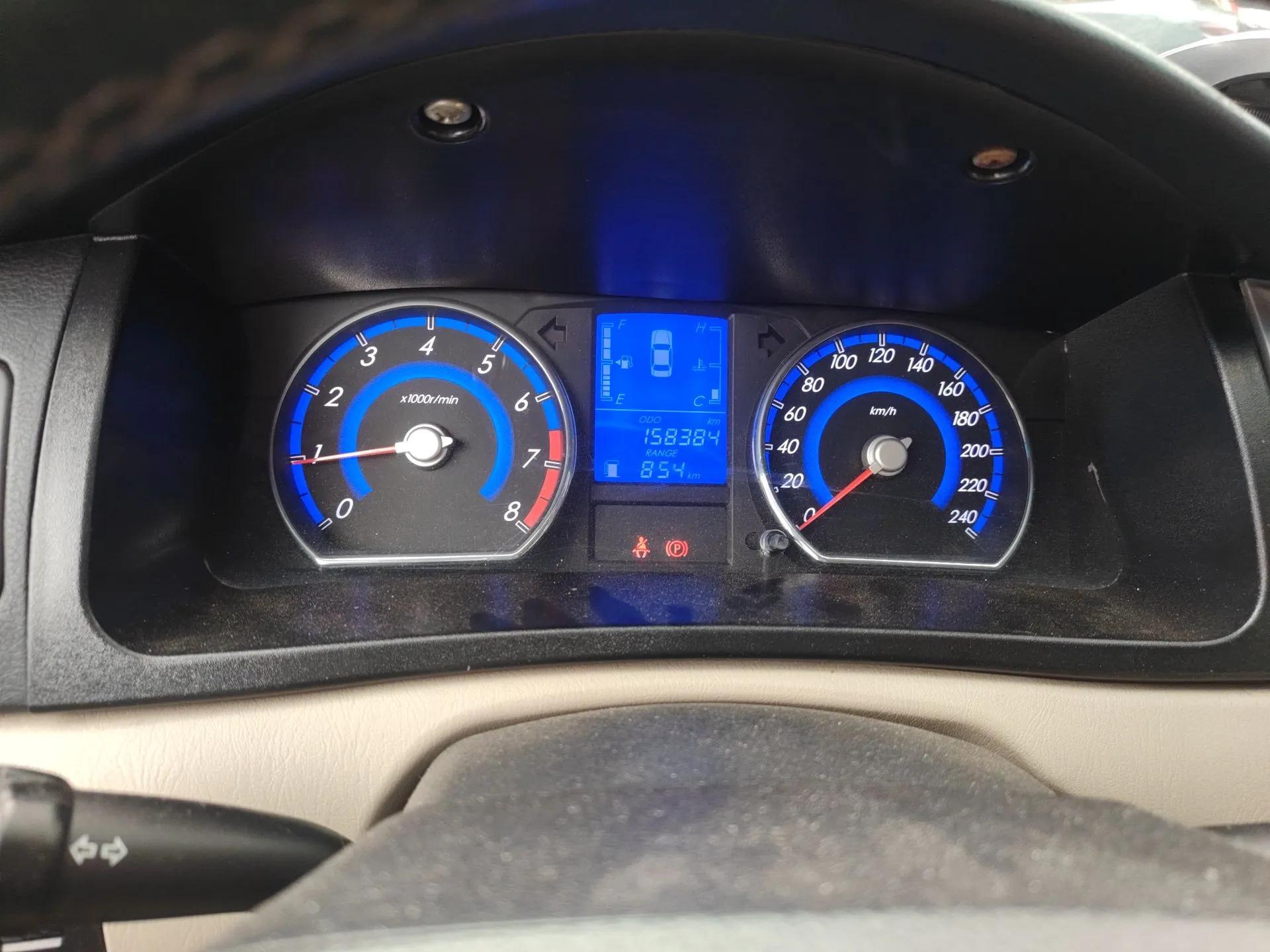 Geely Auto Ocean 2014 1.5L Manual Elite Model — миниатюра 12