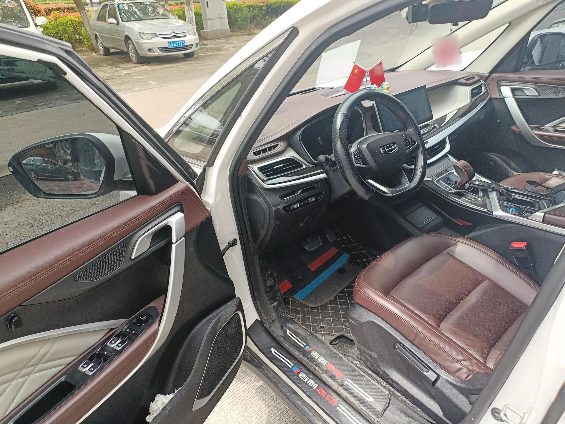 Geely Auto Jiajie New Energy 2022 1.5TD PHEV Platinum Comfort Edition — миниатюра 19