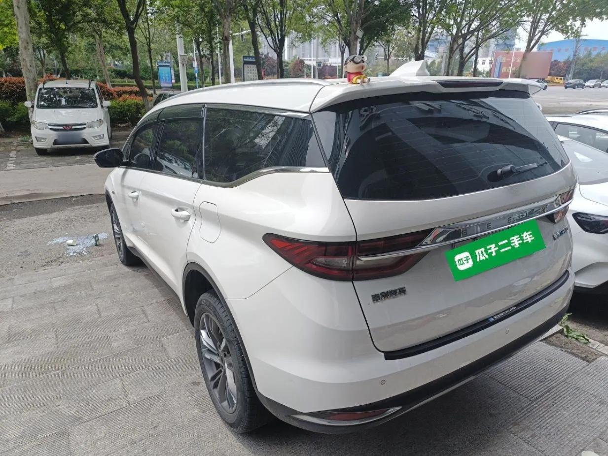 Geely Auto Jiajie New Energy 2022 1.5TD PHEV Platinum Comfort Edition — миниатюра 4
