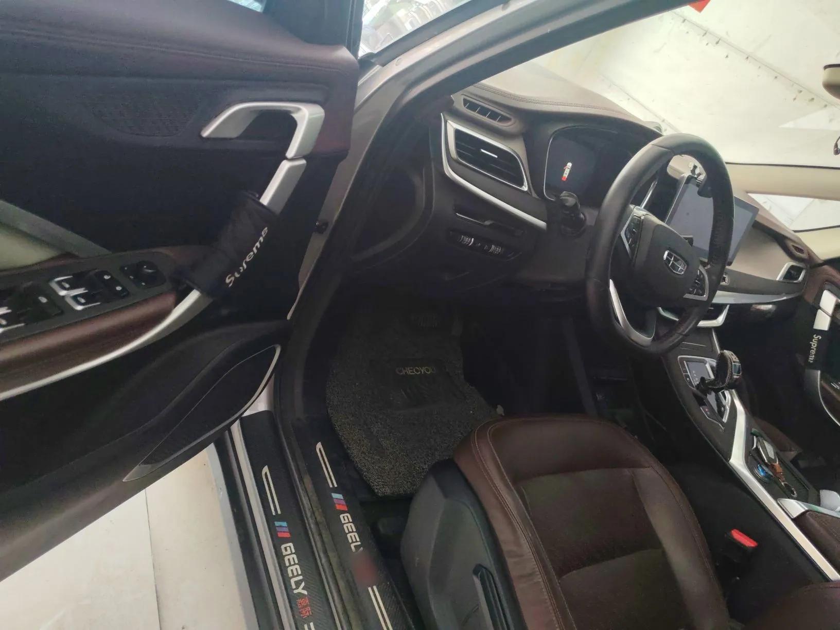 Geely Auto Jiajie New Energy 2022 1.5TD PHEV Platinum Comfort Edition — миниатюра 19