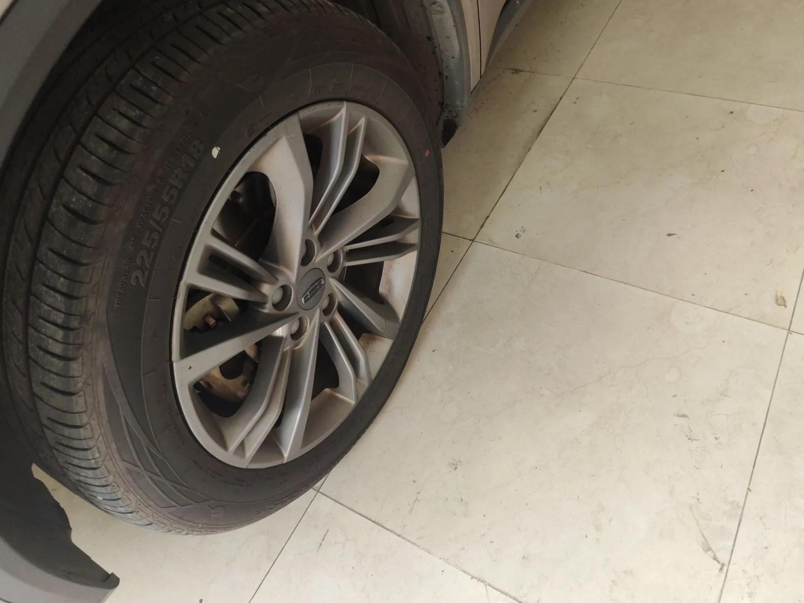 Geely Auto Jiajie New Energy 2022 1.5TD PHEV Platinum Comfort Edition — миниатюра 8