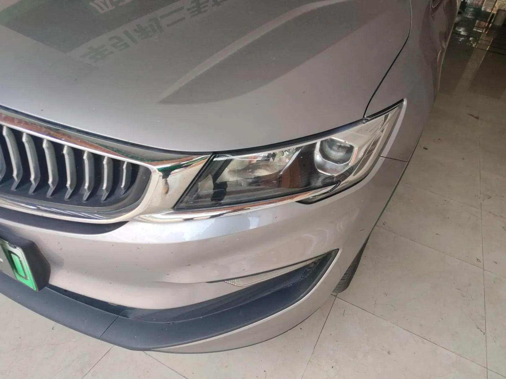 Geely Auto Jiajie New Energy 2022 1.5TD PHEV Platinum Comfort Edition — миниатюра 9