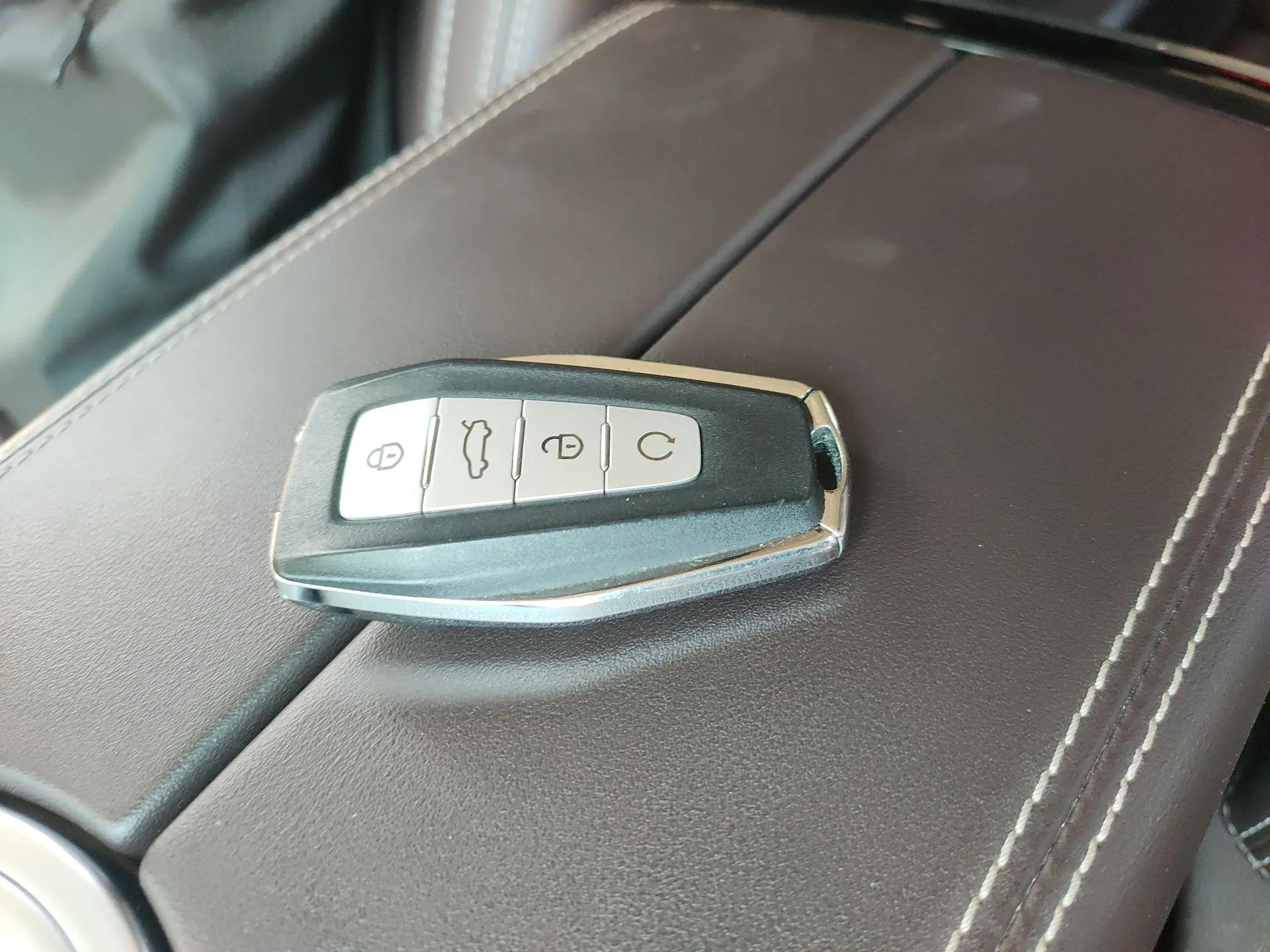Geely Auto Jiajie New Energy 2021 ePro 1.5TD PHEV Deluxe Model — миниатюра 9