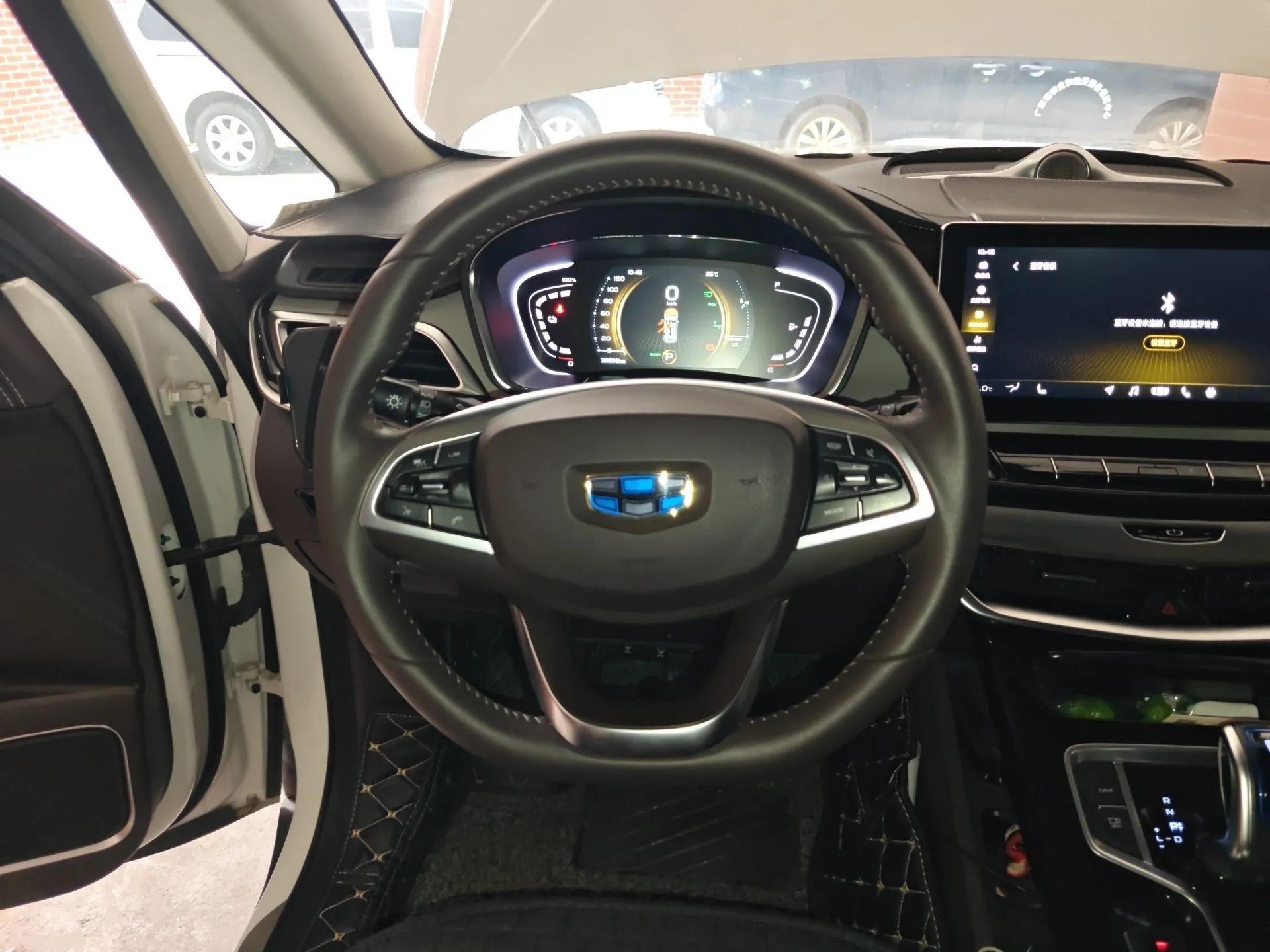 Geely Auto Jiajie New Energy 2019 1.5TD PHEV Deluxe Edition — миниатюра 11