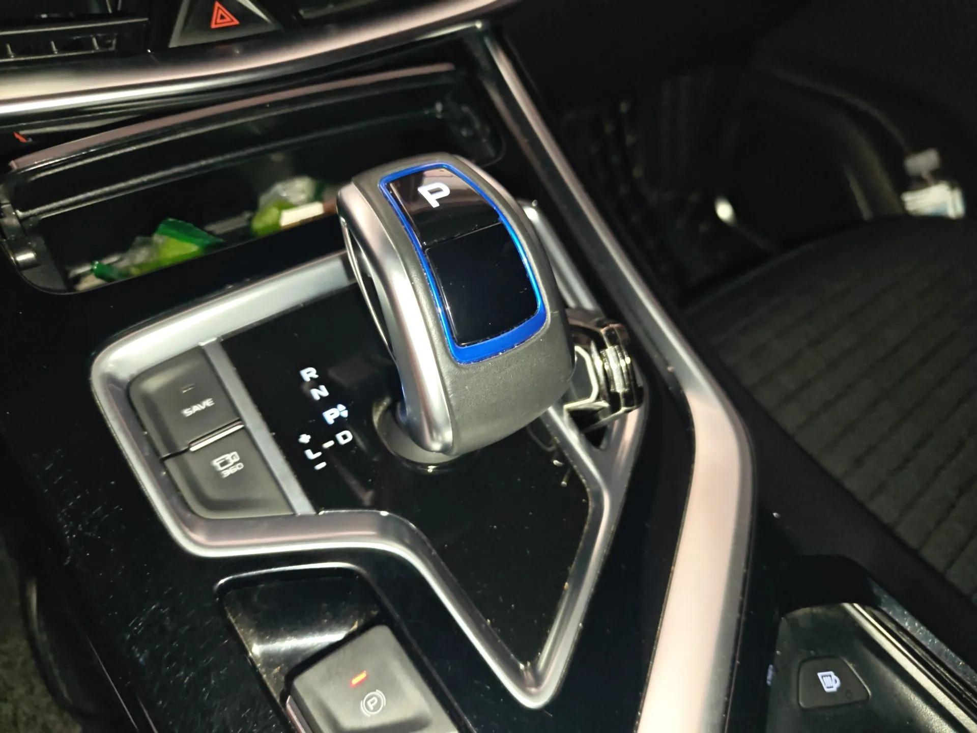 Geely Auto Jiajie New Energy 2019 1.5TD PHEV Deluxe Edition — миниатюра 15