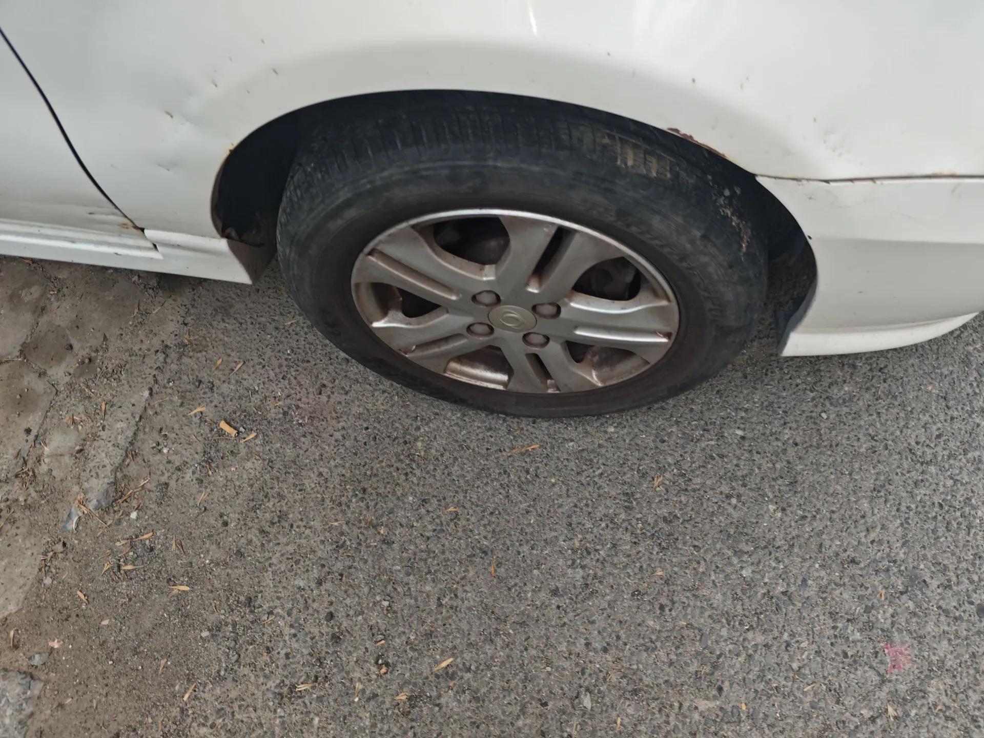 Geely Auto Liberty Ship 2011 1.5L Manual Sport Model — миниатюра 8