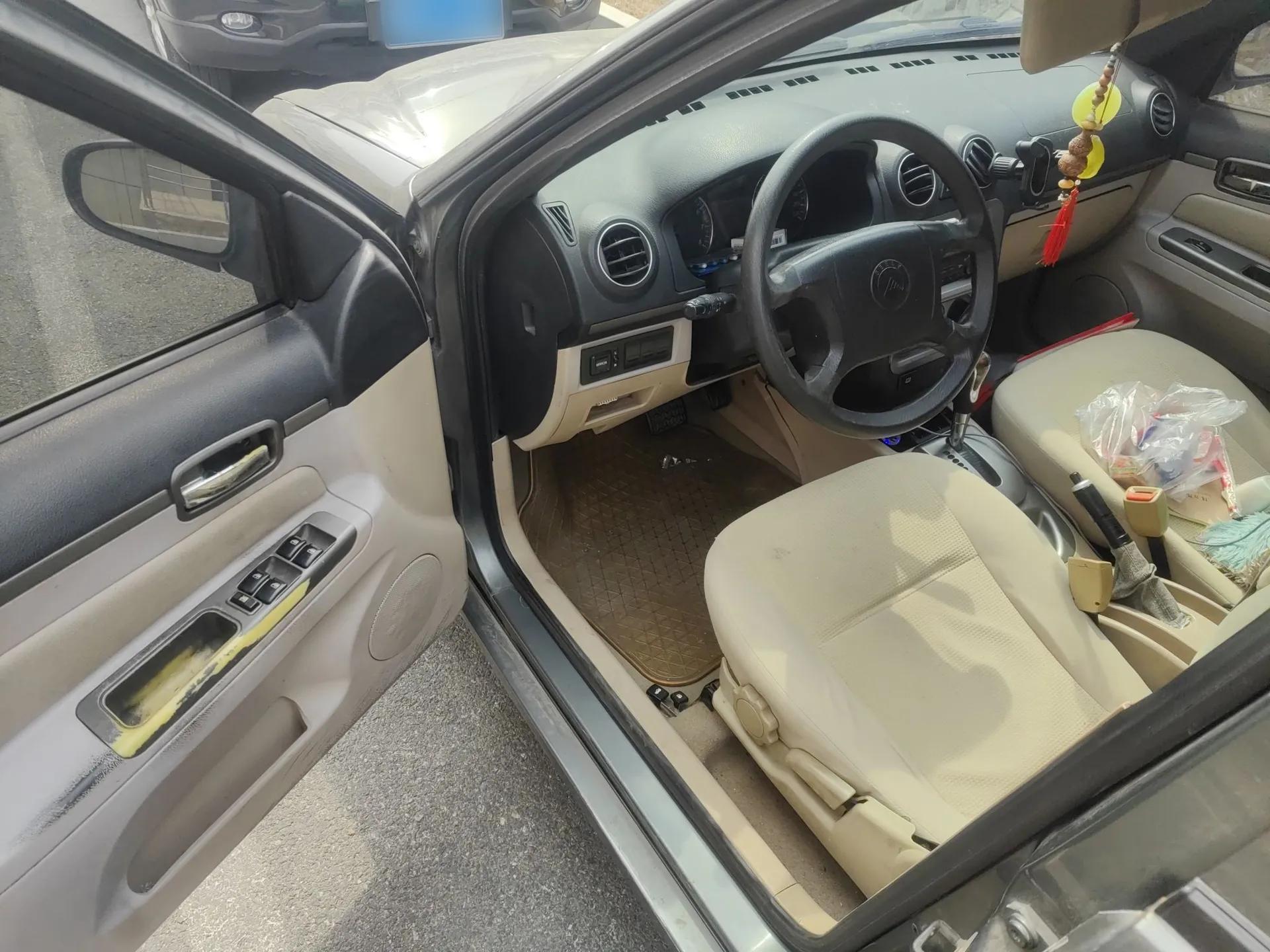 Geely Auto Liberty Ship 2010 1.5L Automatic Gold Diamond Edition — миниатюра 17