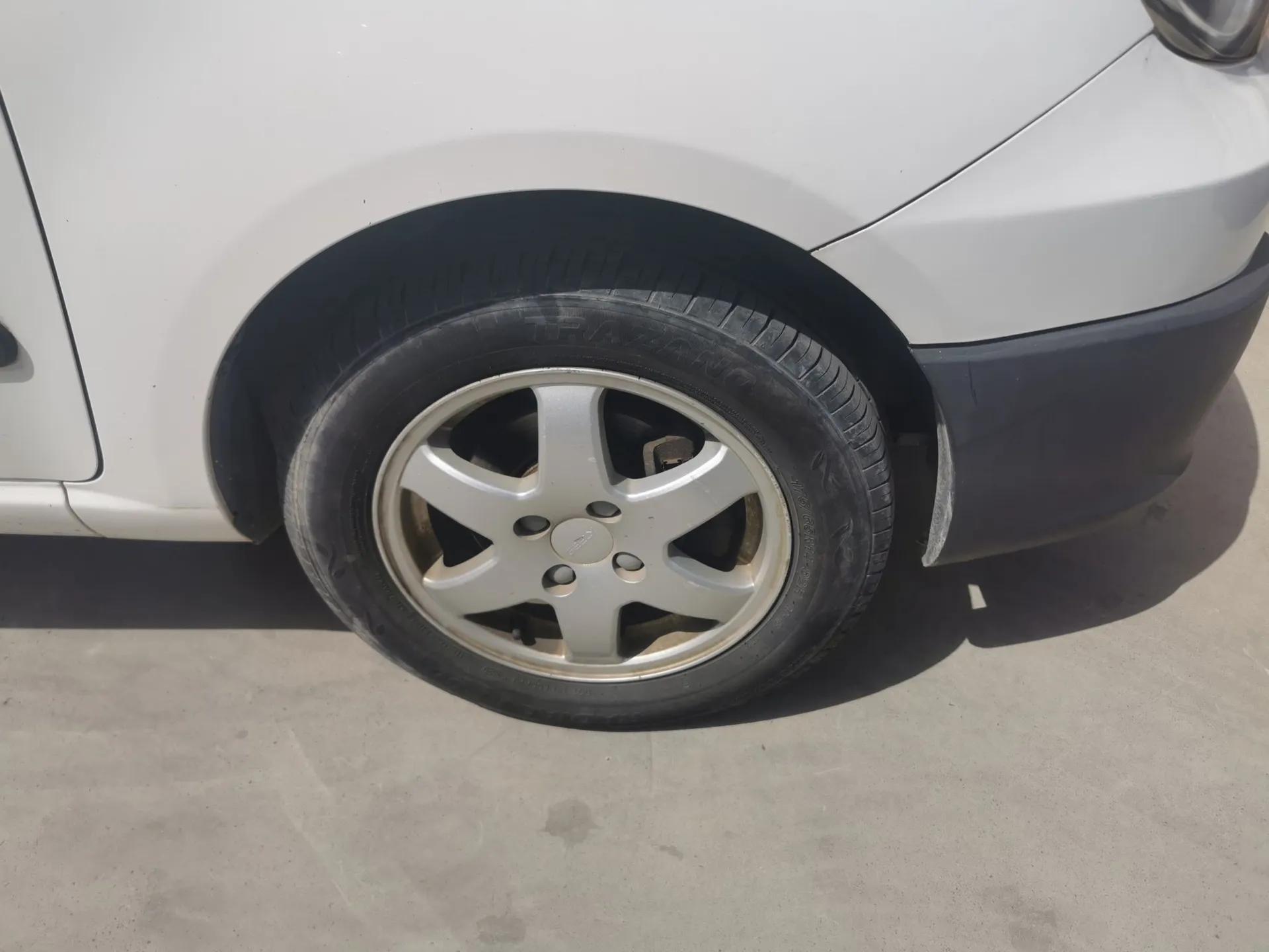 Geely Auto GX2 2012 1.3L Manual Comfort Edition — миниатюра 8