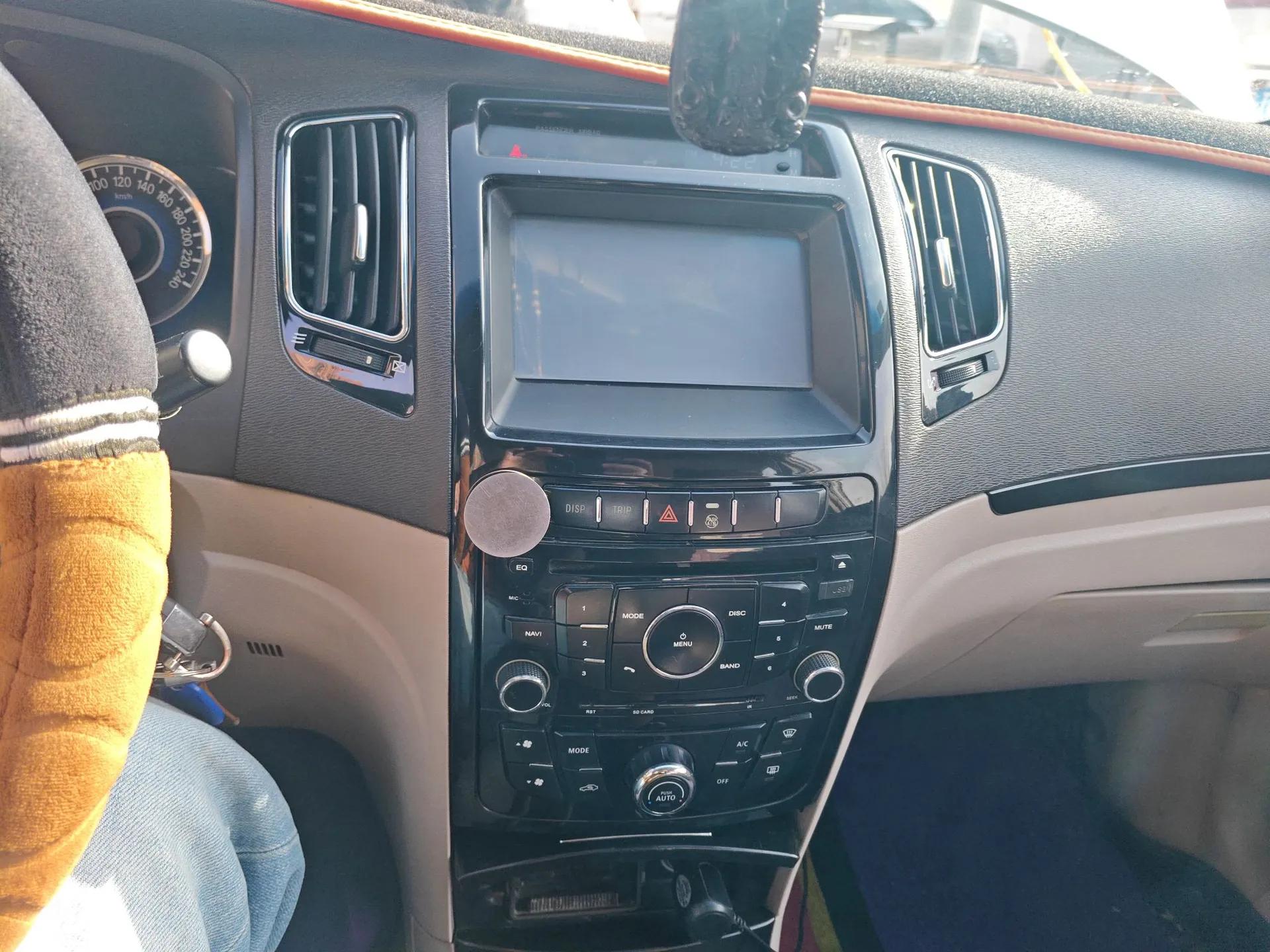 Geely Auto GC7 2012 1.8L Manual Luxury Model — миниатюра 14
