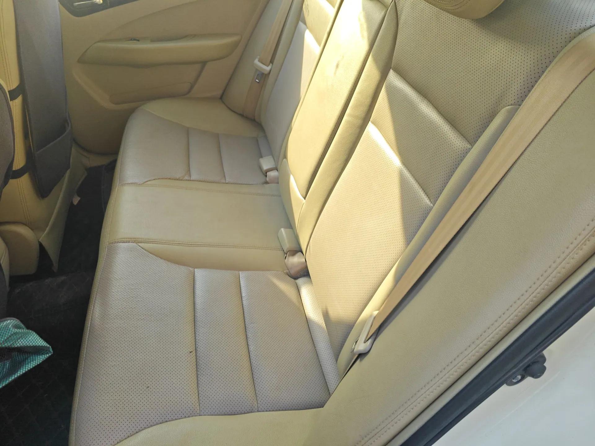 Geely Auto GC7 2012 1.8L Manual Luxury Model — миниатюра 18