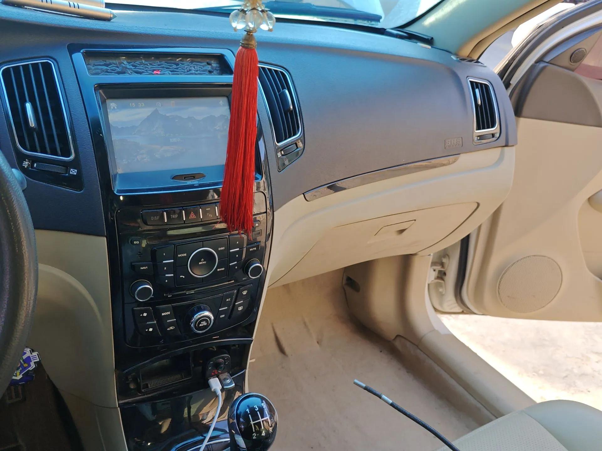 Geely Auto GC7 2013 1.5L Manual Luxury Model — миниатюра 14