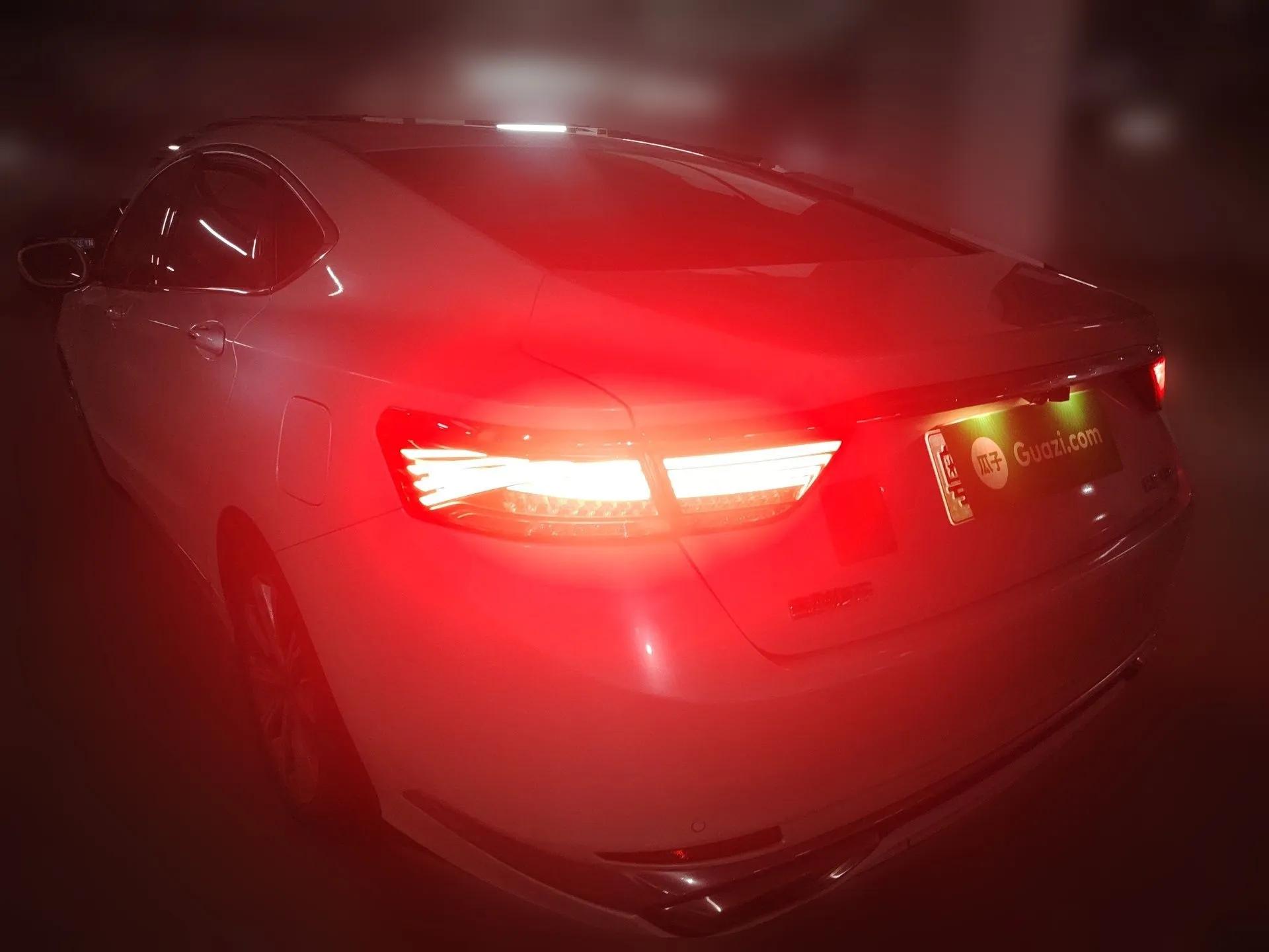 Geely Auto Emgrand GT New Energy 2018 1.5T PHEV Yaoxiang Edition — миниатюра 4