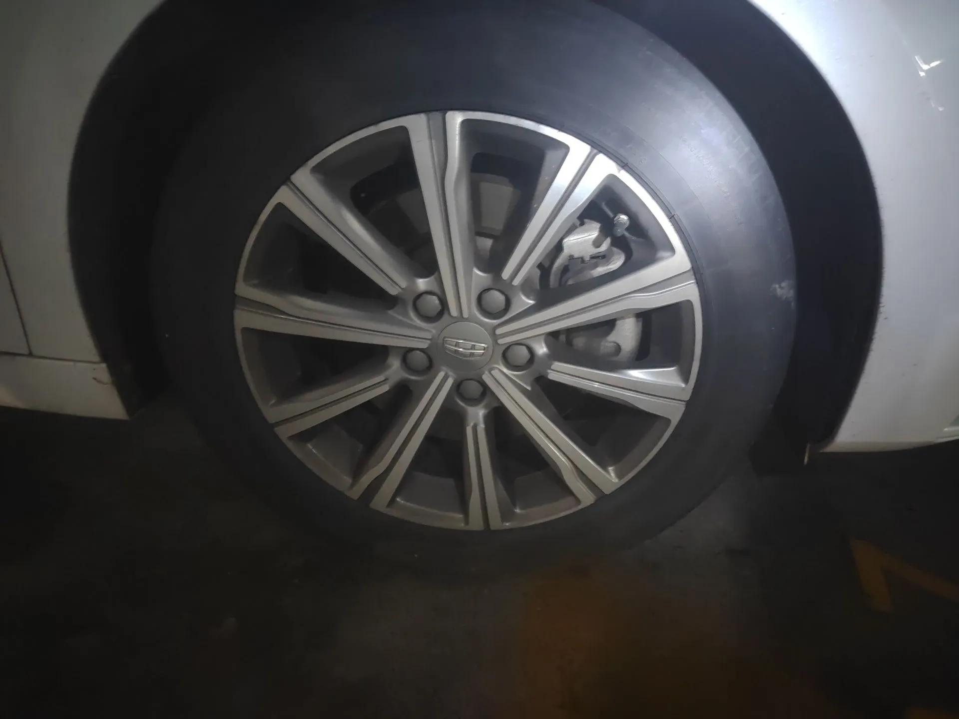 Geely Auto Emgrand GT New Energy 2018 1.5T PHEV Yaoxiang Edition — миниатюра 8