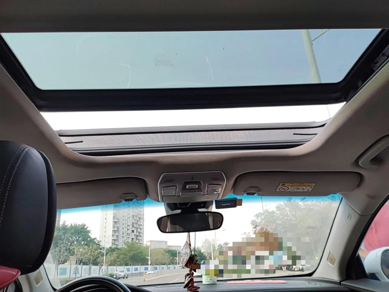 Geely Auto Emgrand GT New Energy 2018 1.5T PHEV Yaoxiang Edition — миниатюра 19