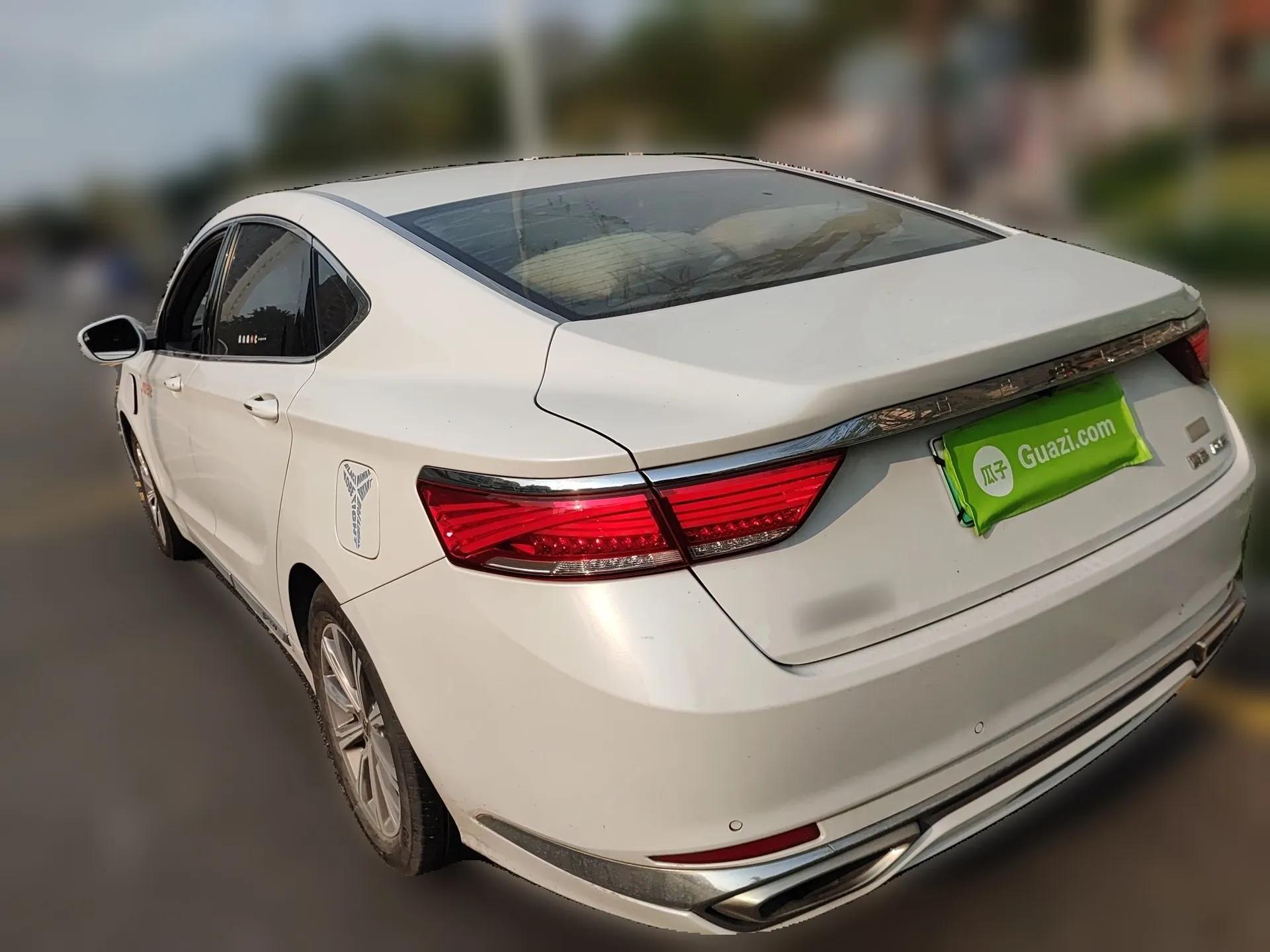 Geely Auto Emgrand GT New Energy 2018 1.5T PHEV Yaoxiang Edition — миниатюра 4