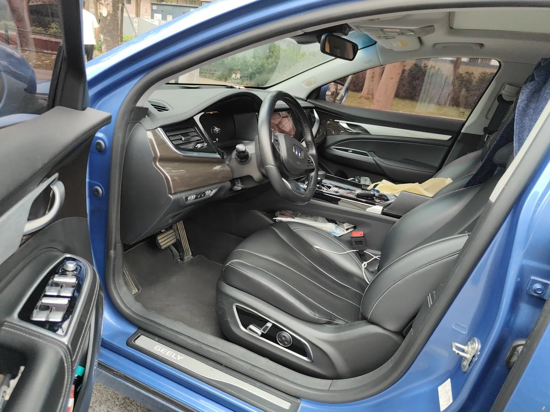 Geely Auto Emgrand GT New Energy 2018 1.5T PHEV Yao Ling Edition — миниатюра 17