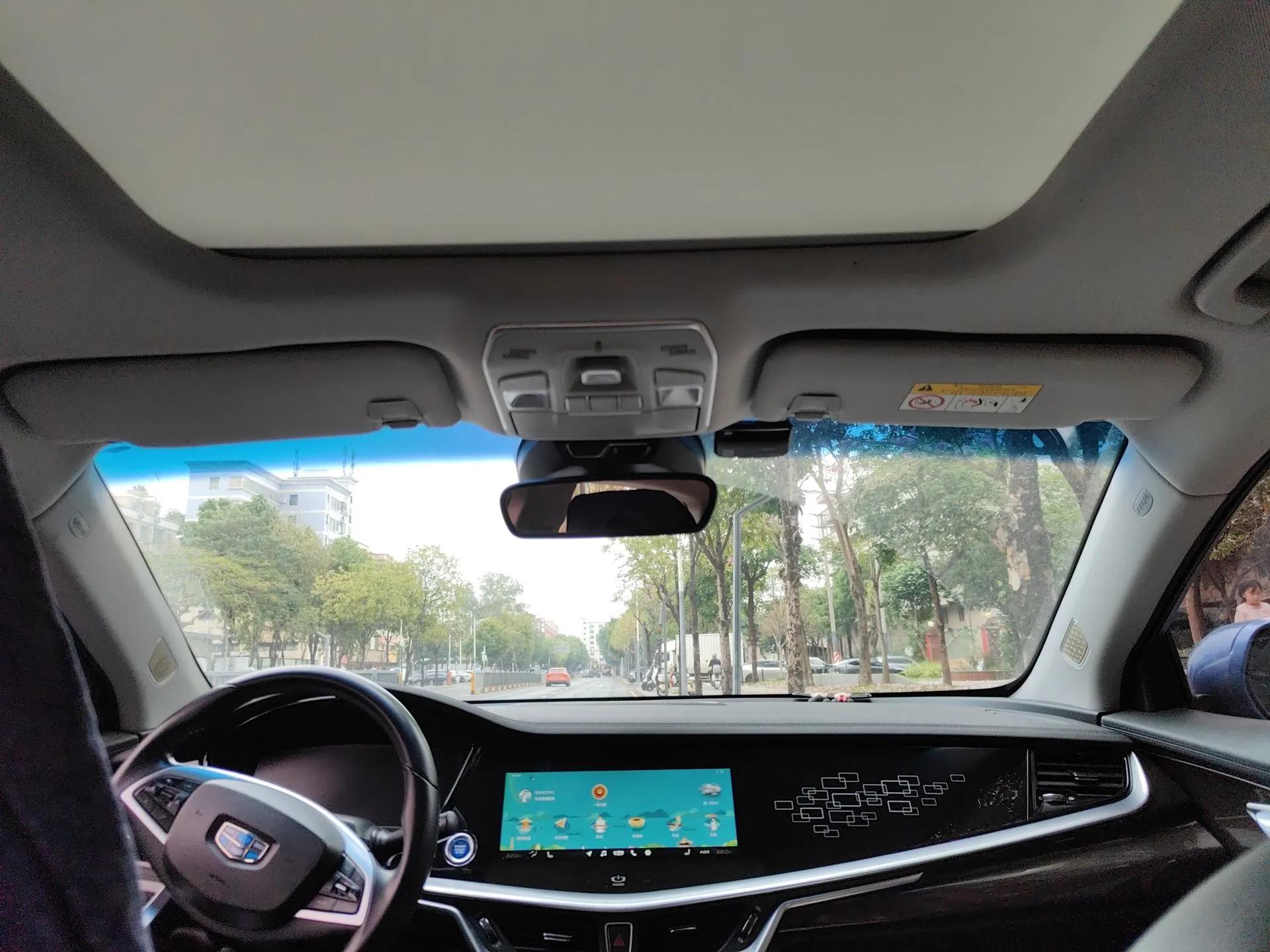 Geely Auto Emgrand GT New Energy 2018 1.5T PHEV Yao Ling Edition — миниатюра 19