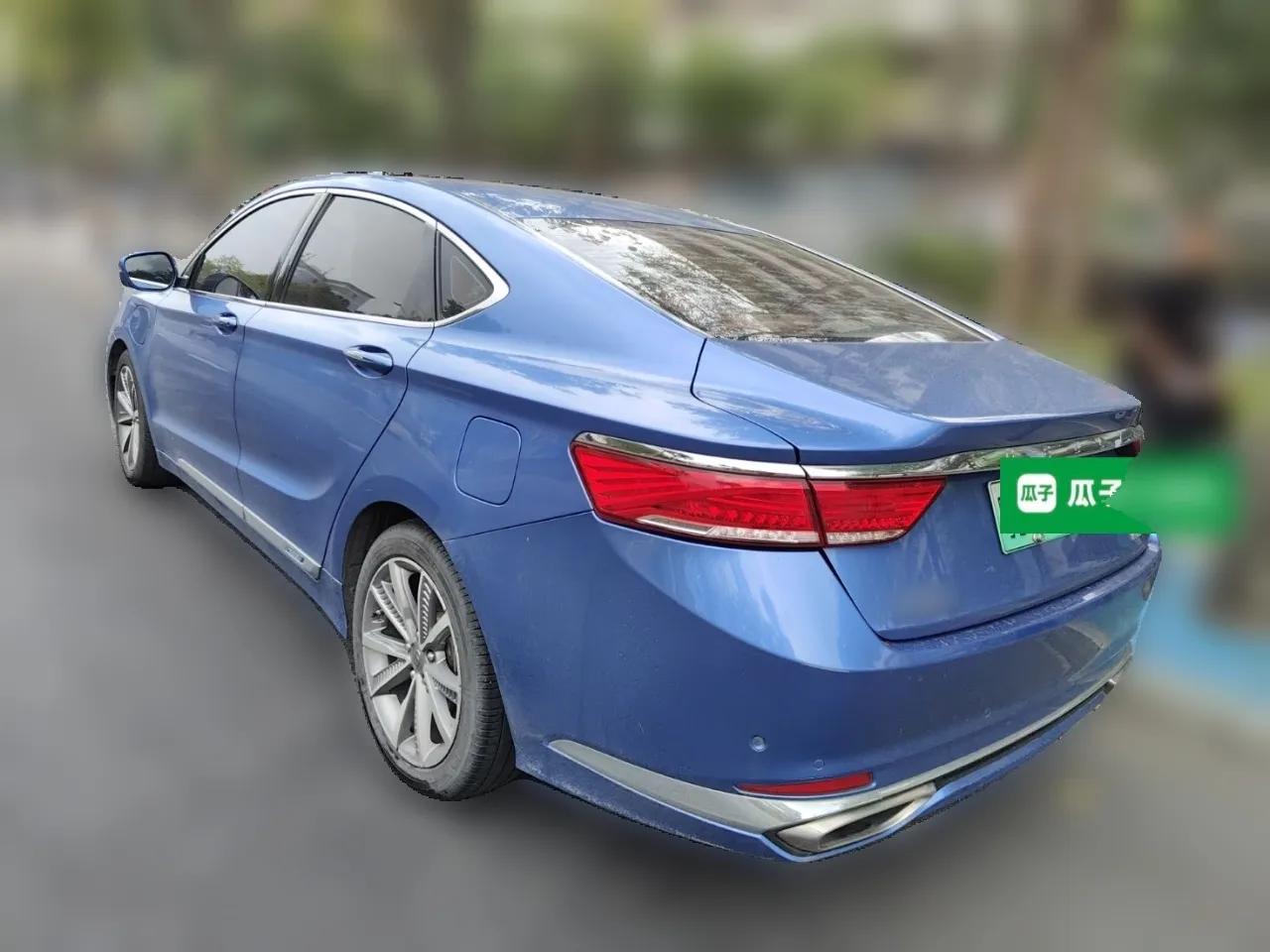 Geely Auto Emgrand GT New Energy 2018 1.5T PHEV Yao Ling Edition — миниатюра 4