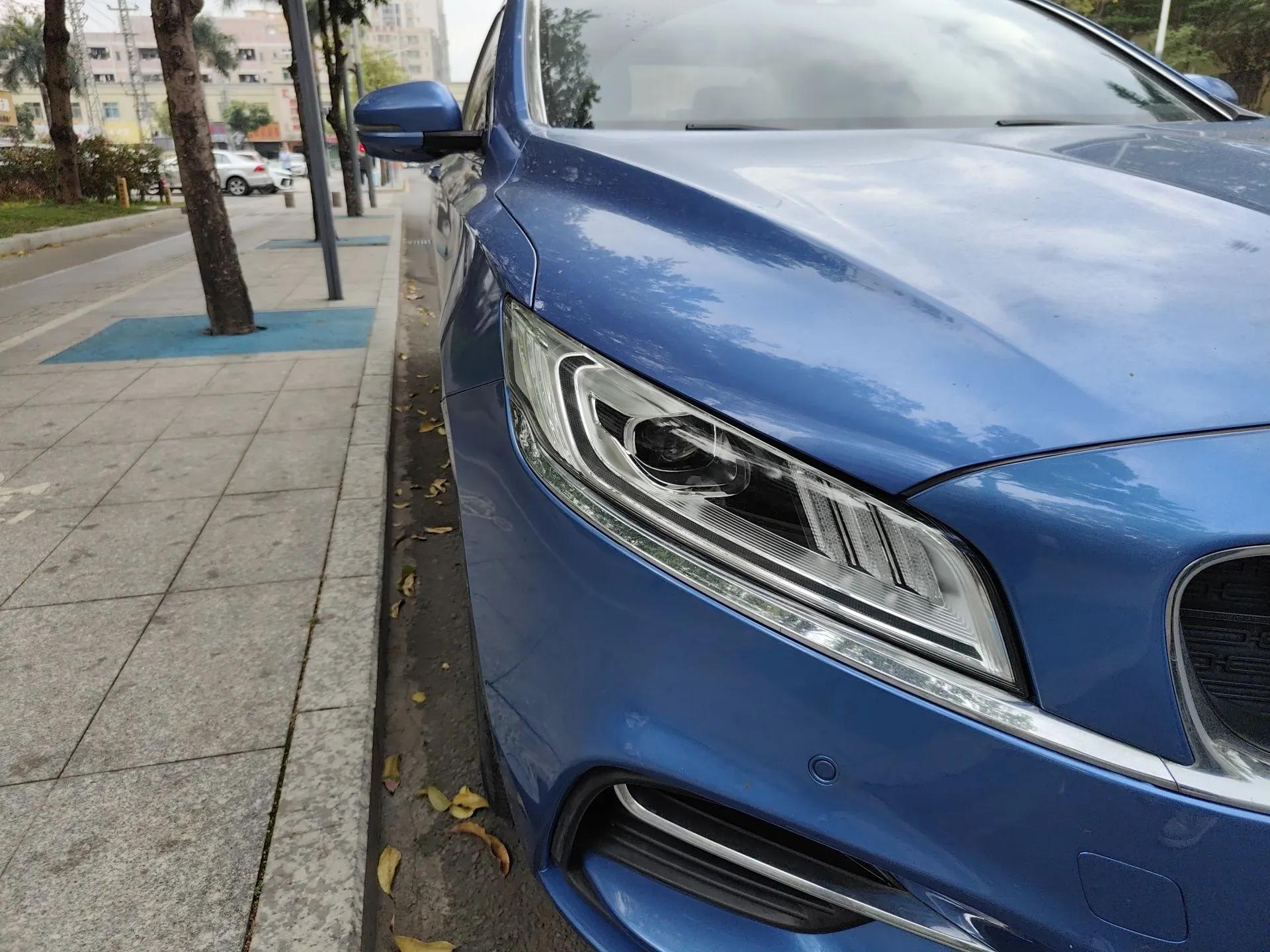Geely Auto Emgrand GT New Energy 2018 1.5T PHEV Yao Ling Edition — миниатюра 7