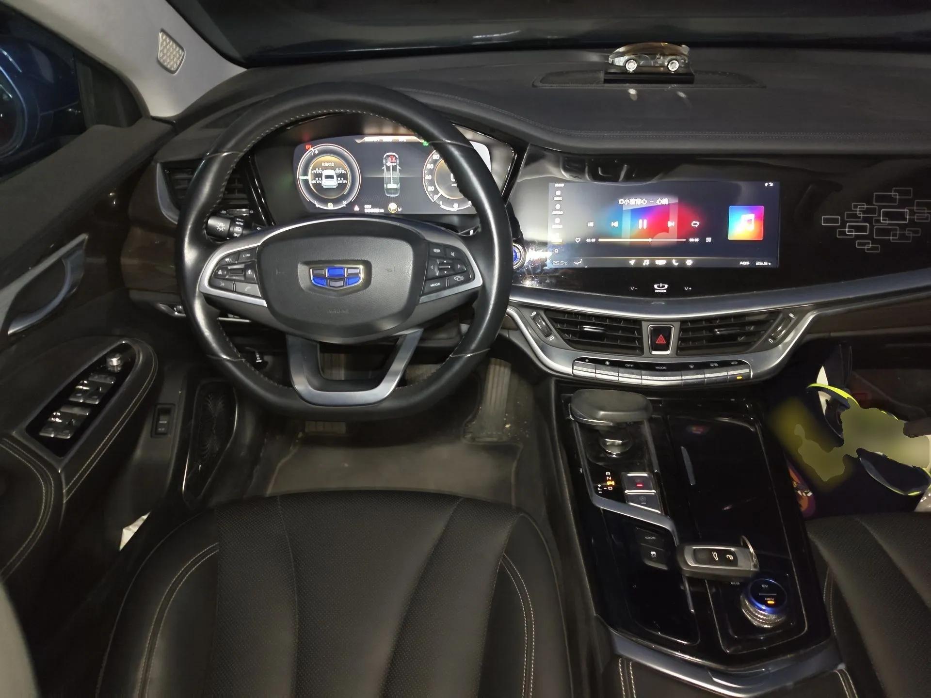 Geely Auto Emgrand GT New Energy 2018 1.5T PHEV Yaoxiang Edition — миниатюра 11