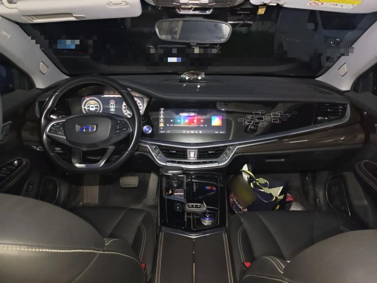 Geely Auto Emgrand GT New Energy 2018 1.5T PHEV Yaoxiang Edition — миниатюра 10